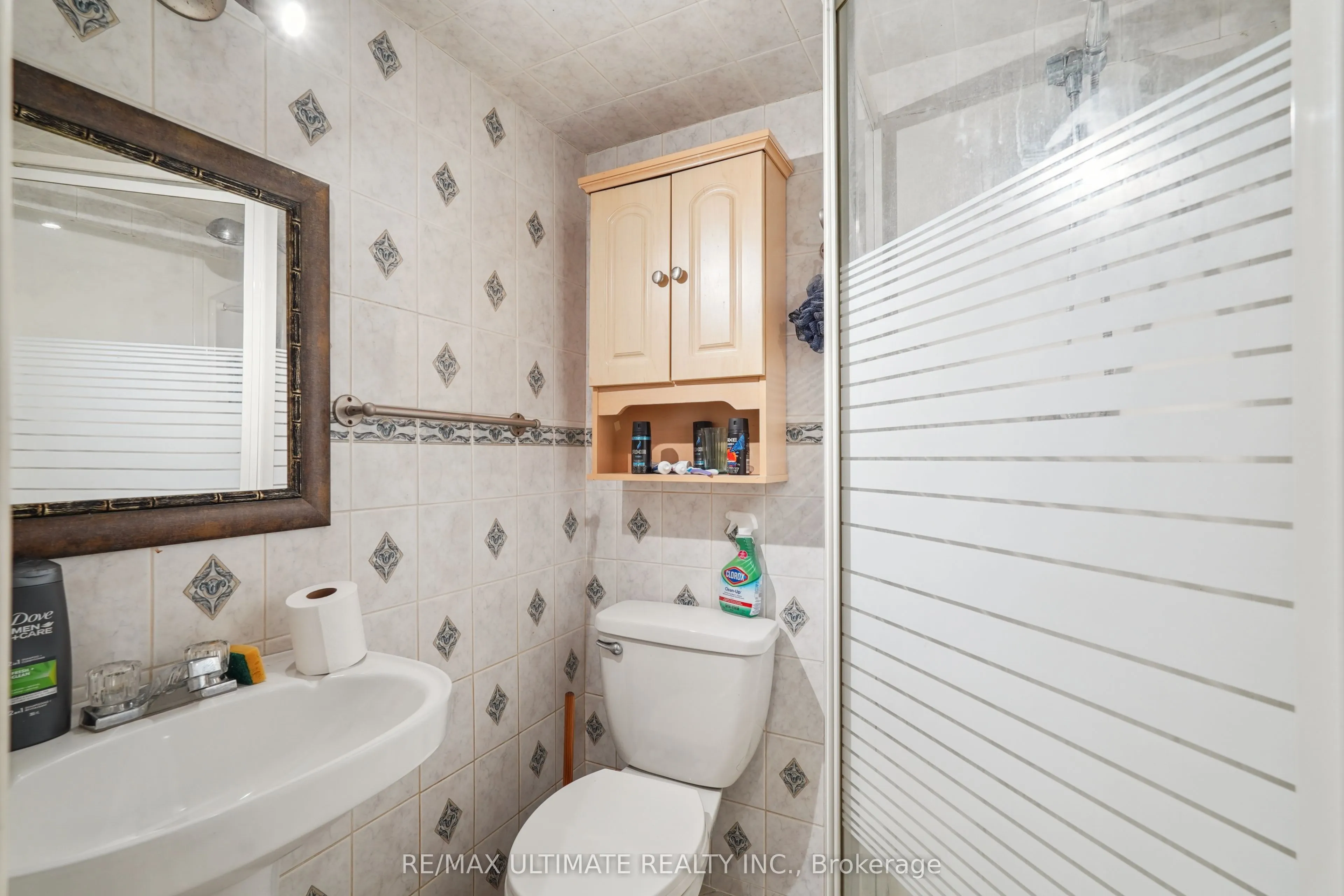 2168 St. Clair Avenue W
