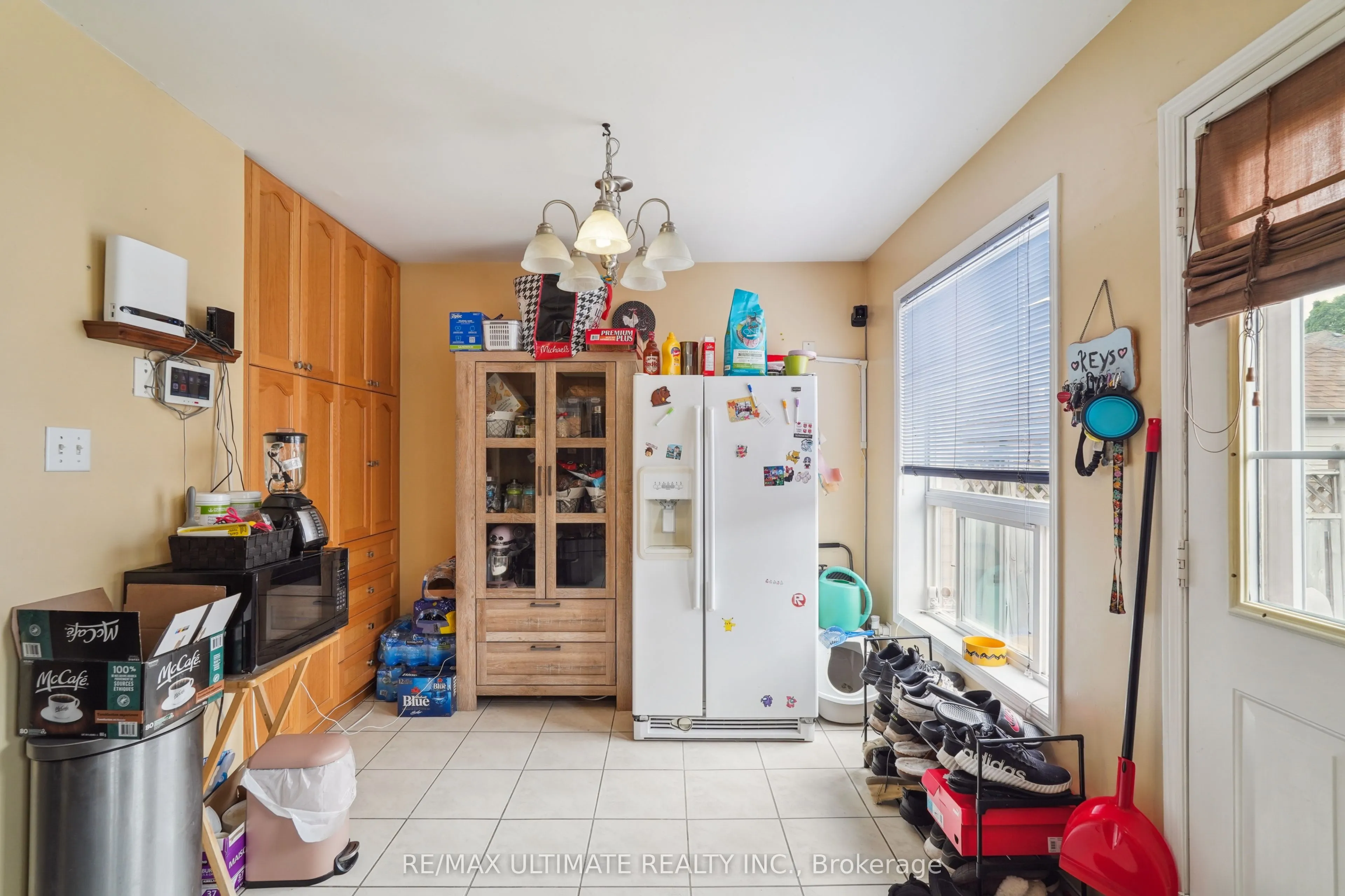 2168 St. Clair Avenue W