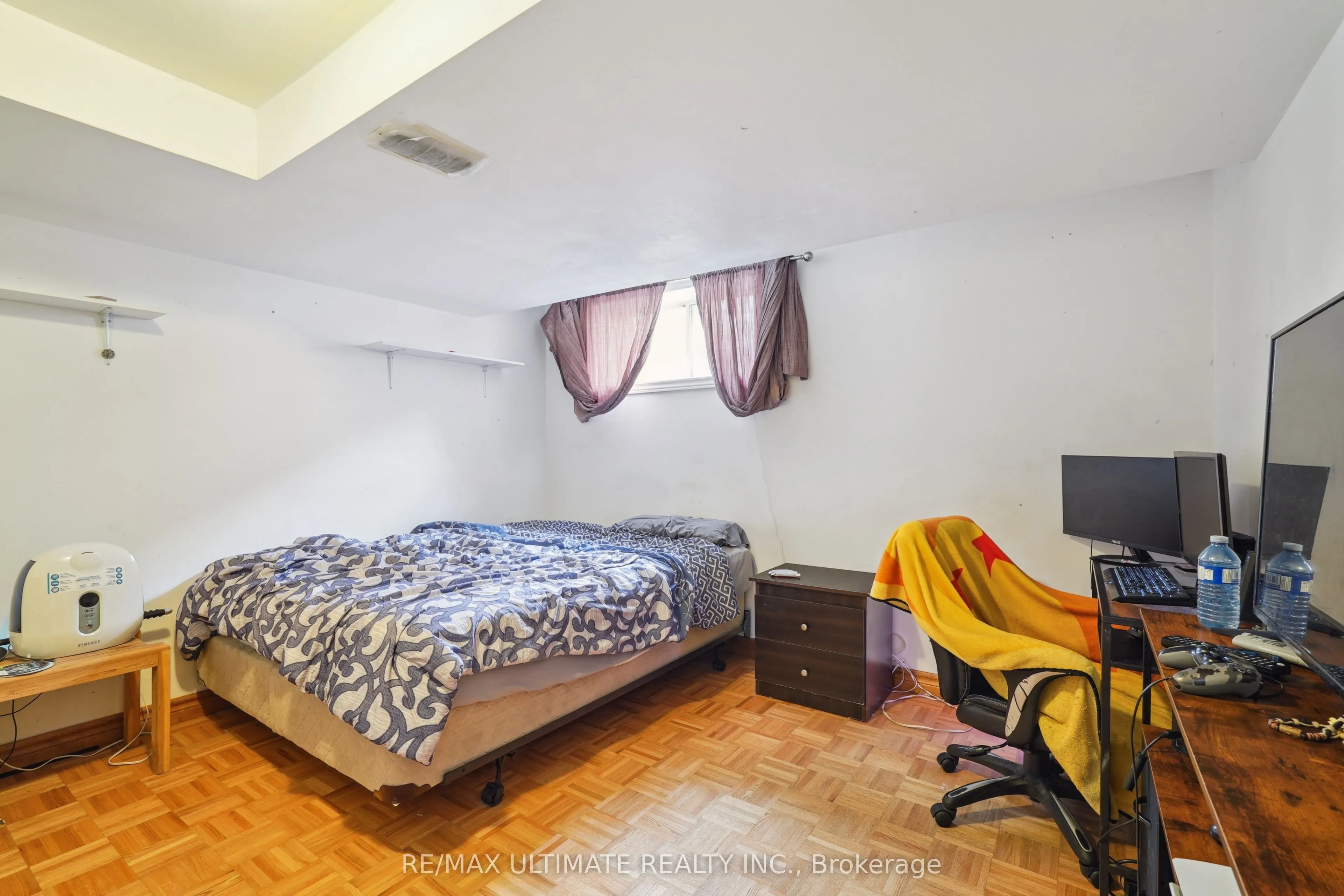 2168 St. Clair Avenue W