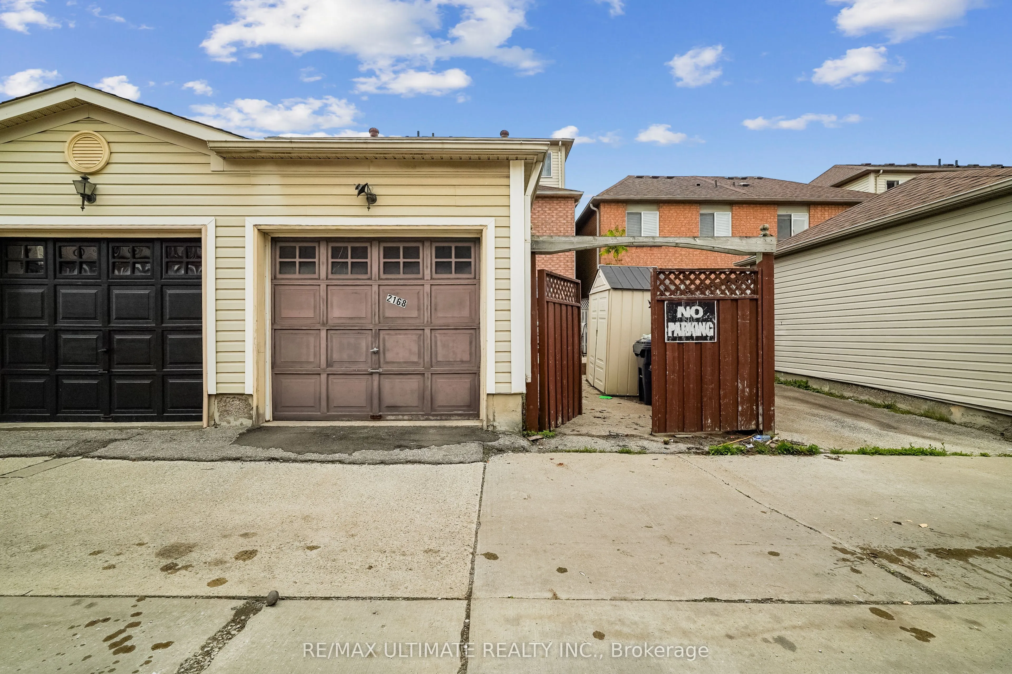2168 St. Clair Avenue W