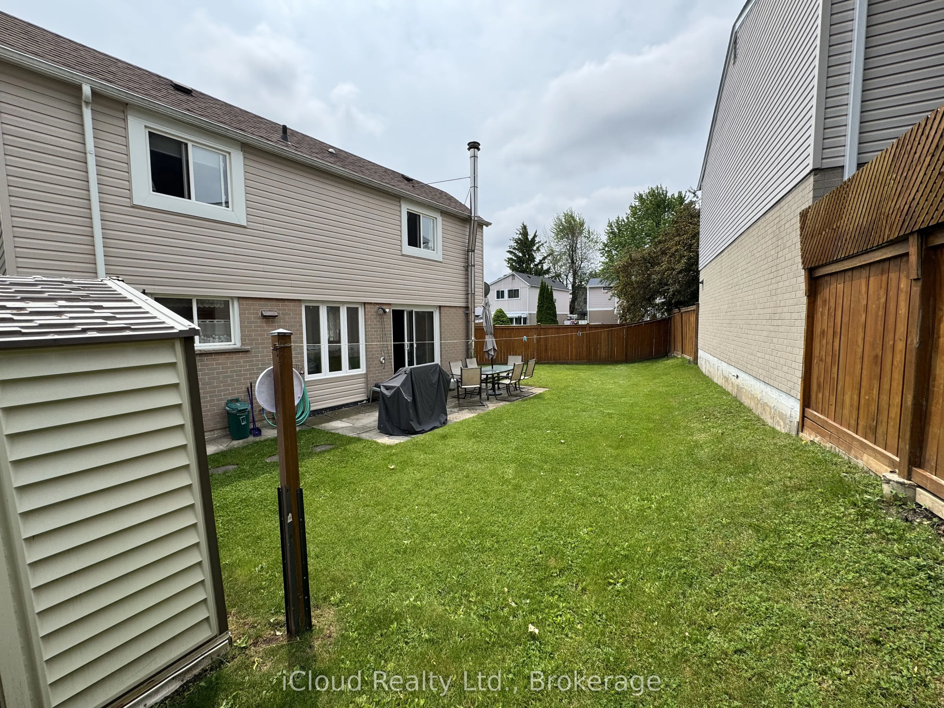 4 Hardcastle Court