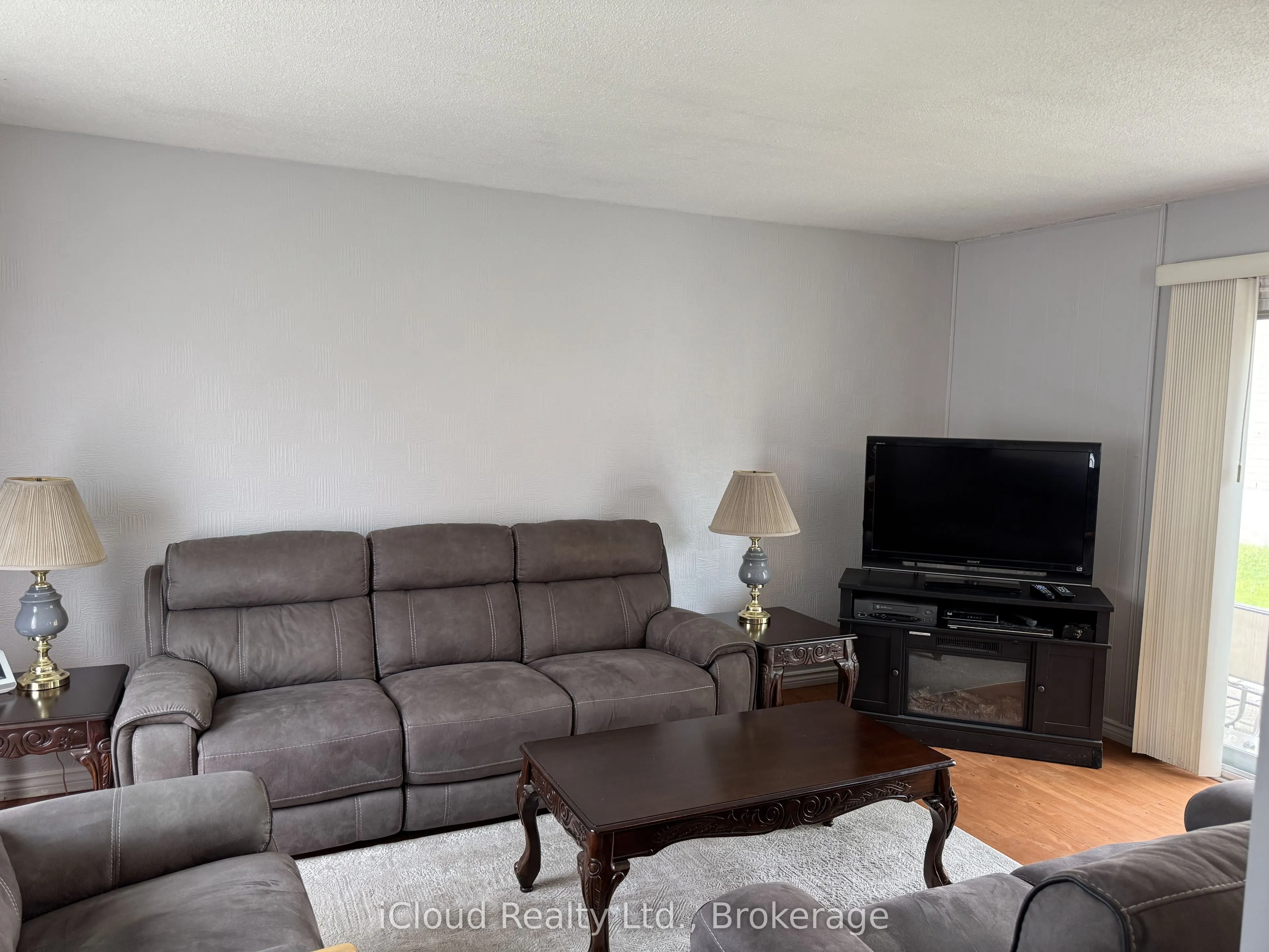 4 Hardcastle Court