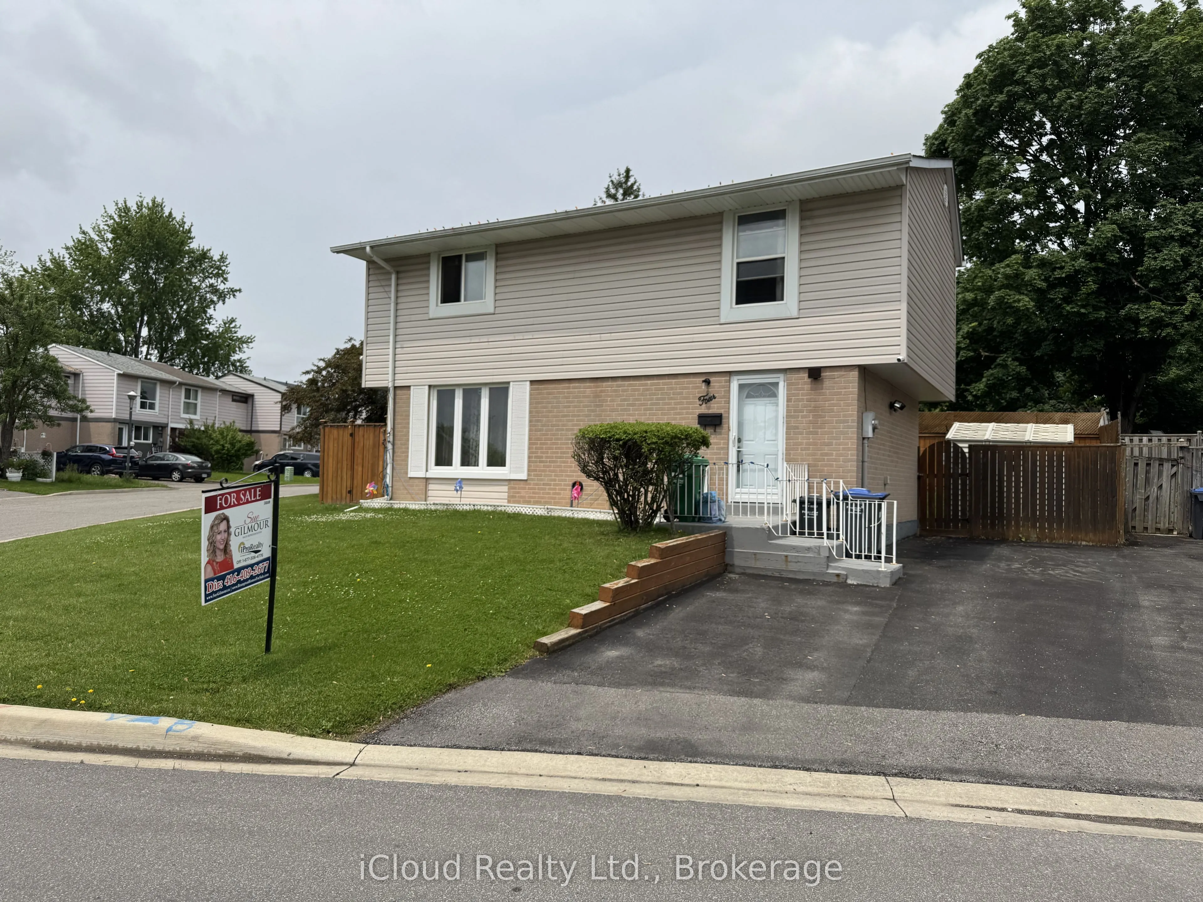 4 Hardcastle Court