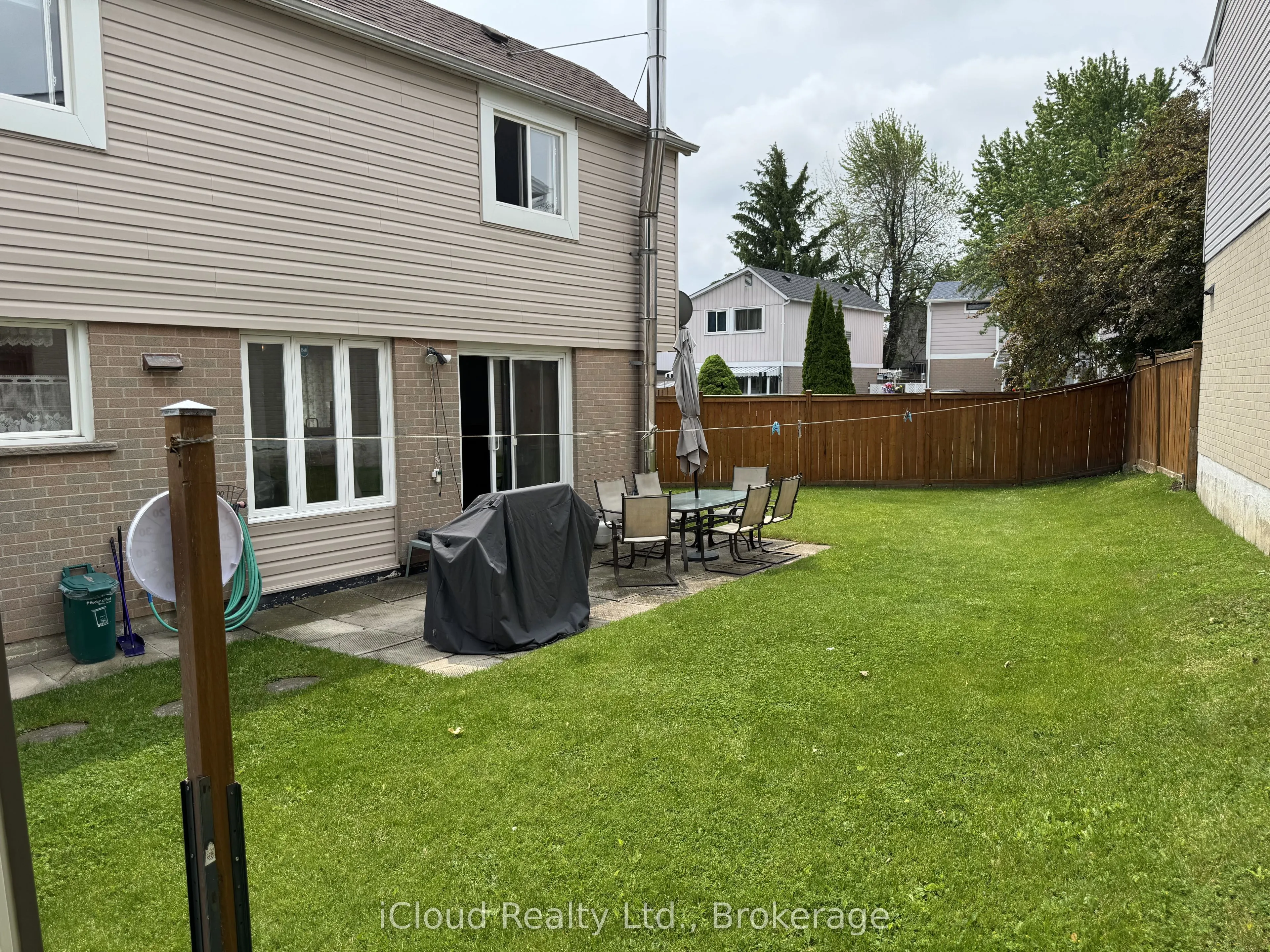 4 Hardcastle Court