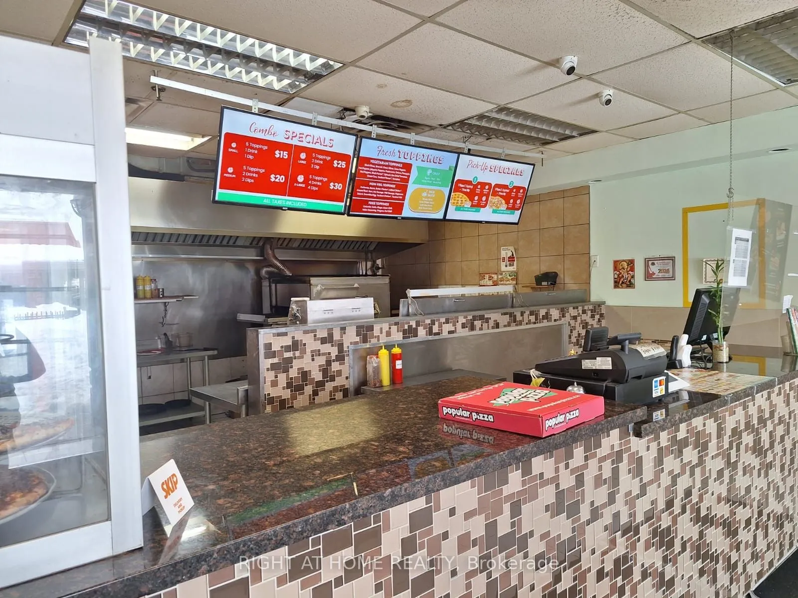 3200 Erin Mills Parkway, #12