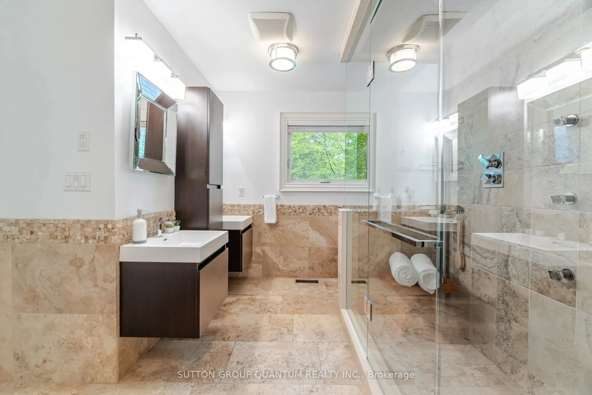 1063 Greenoaks Drive