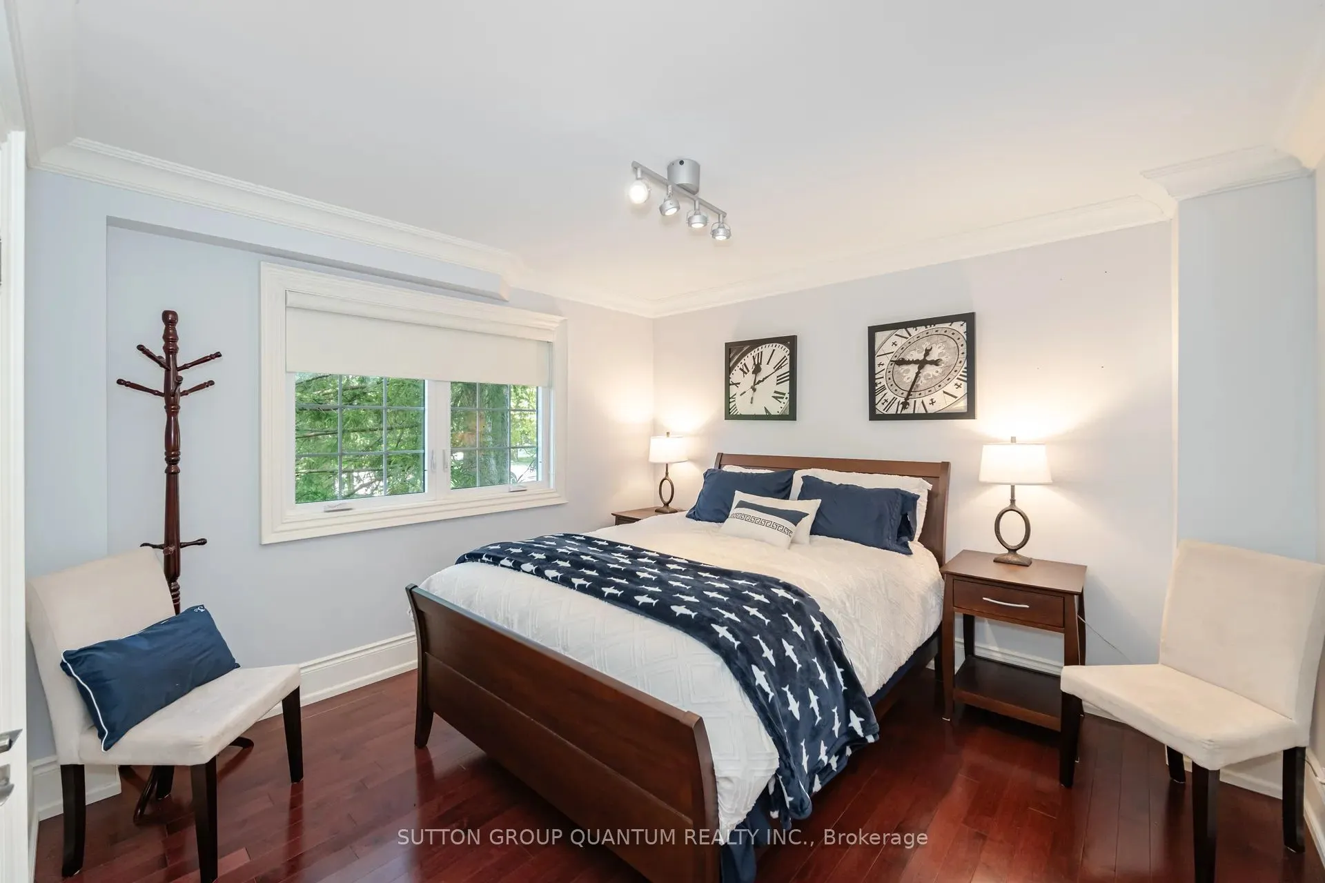 1063 Greenoaks Drive