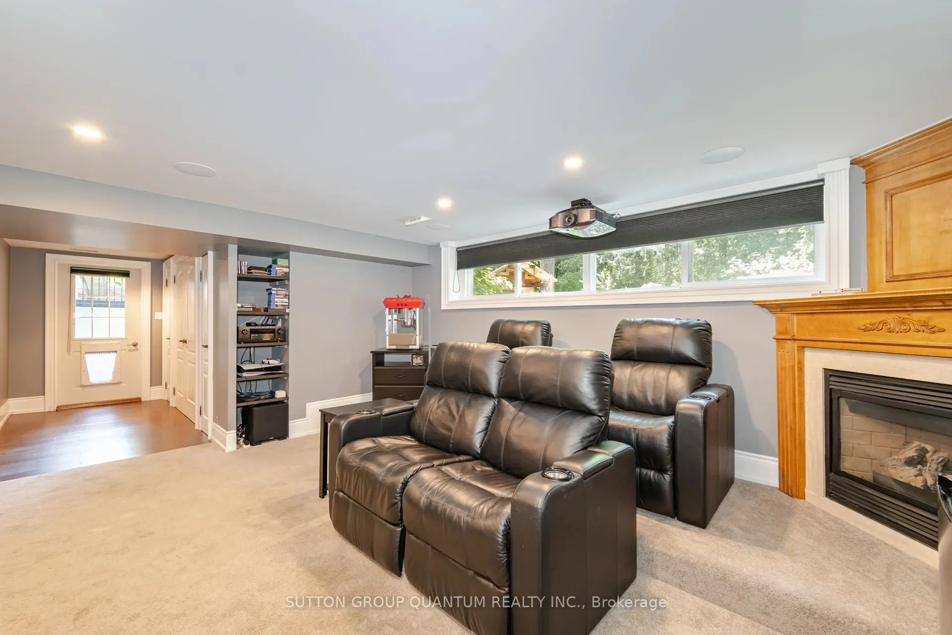 1063 Greenoaks Drive
