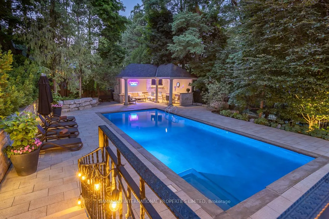 1 Ridgecross Road