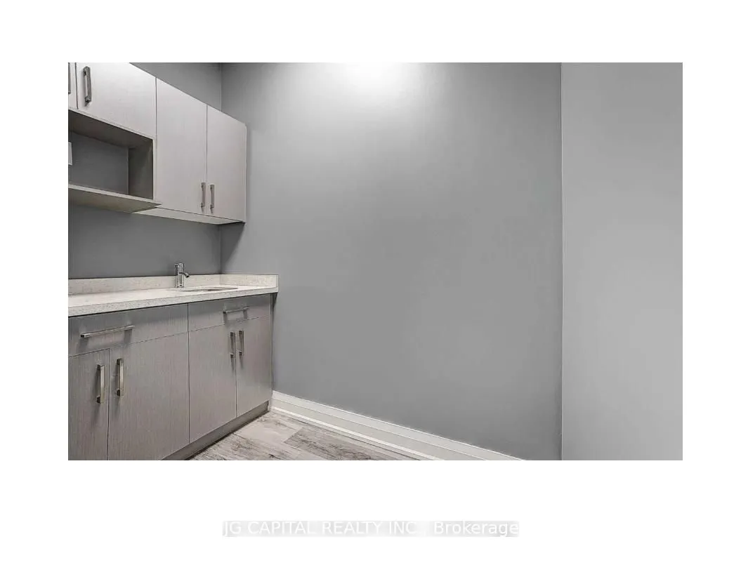 218 Export Boulevard, #301