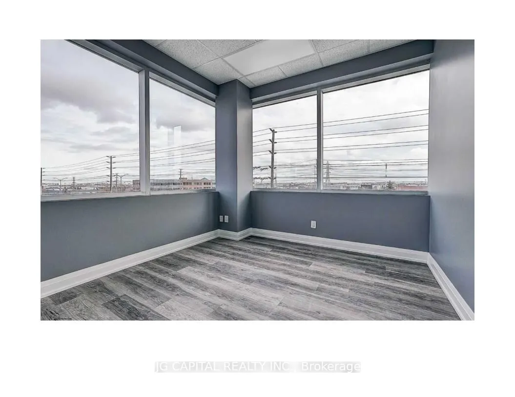 218 Export Boulevard, #301