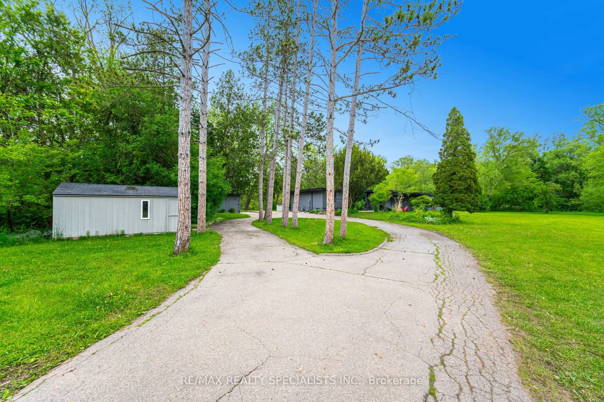 241 Main Street S