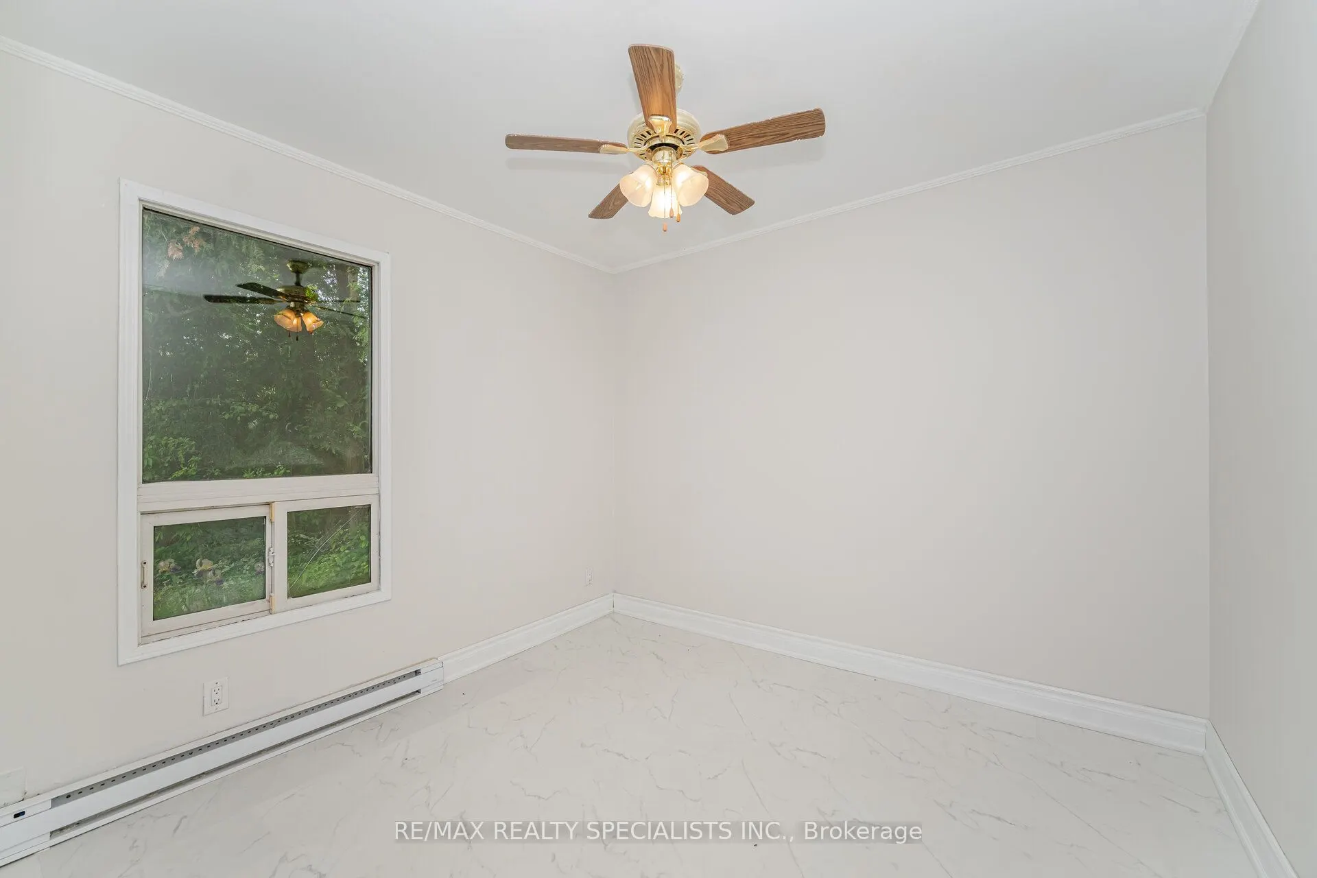 241 Main Street S