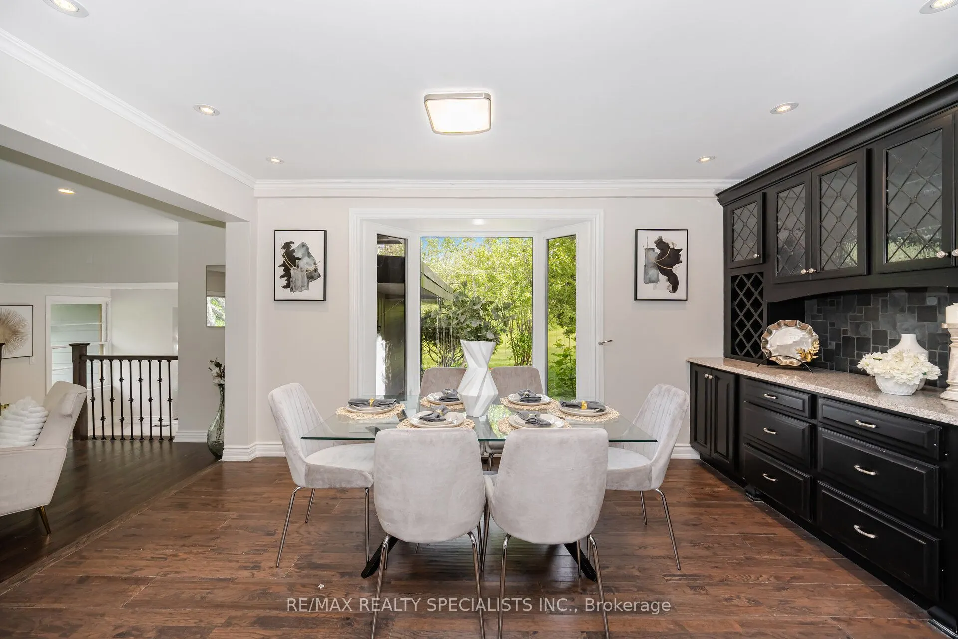 241 Main Street S
