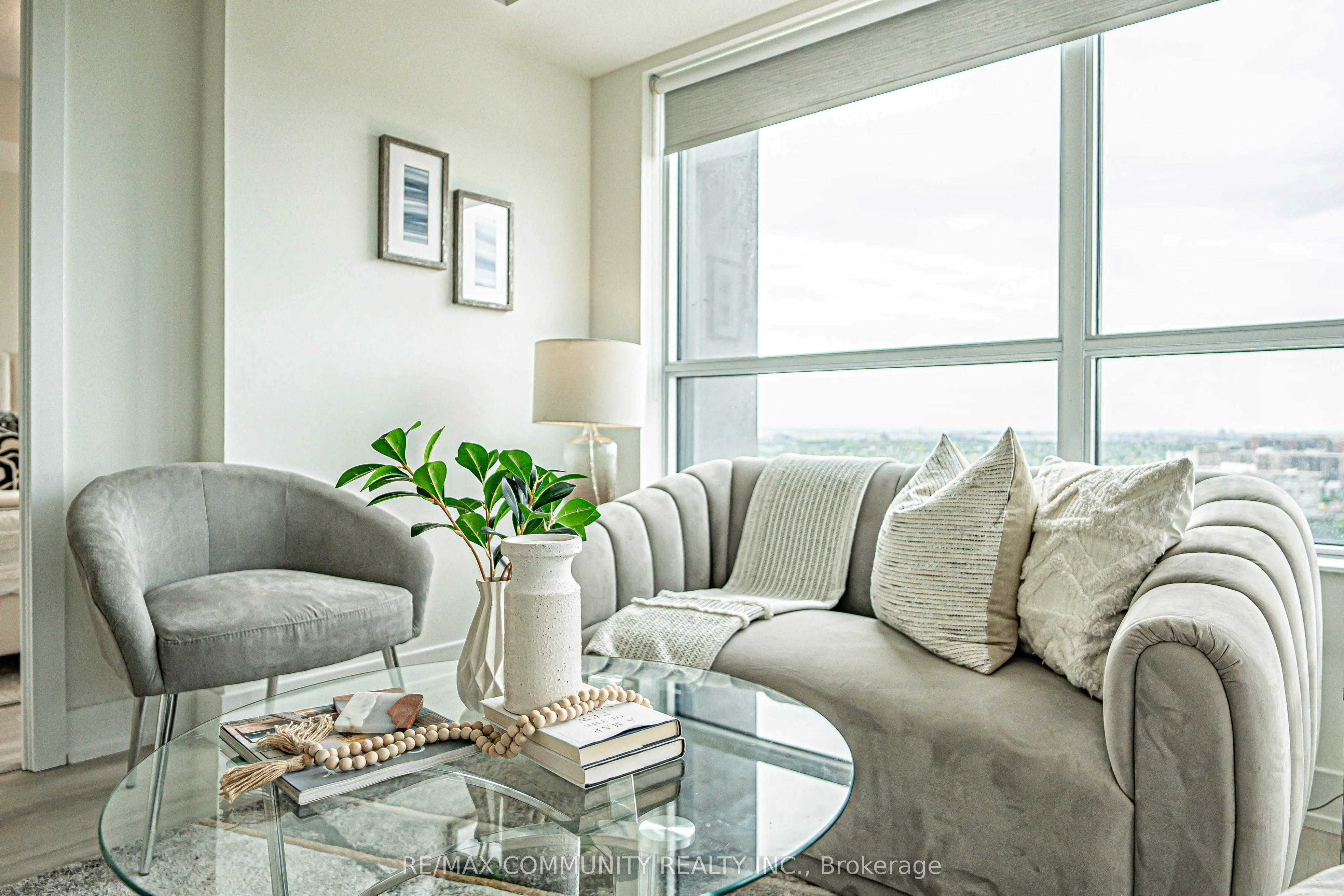 10 Eva Road, #2606