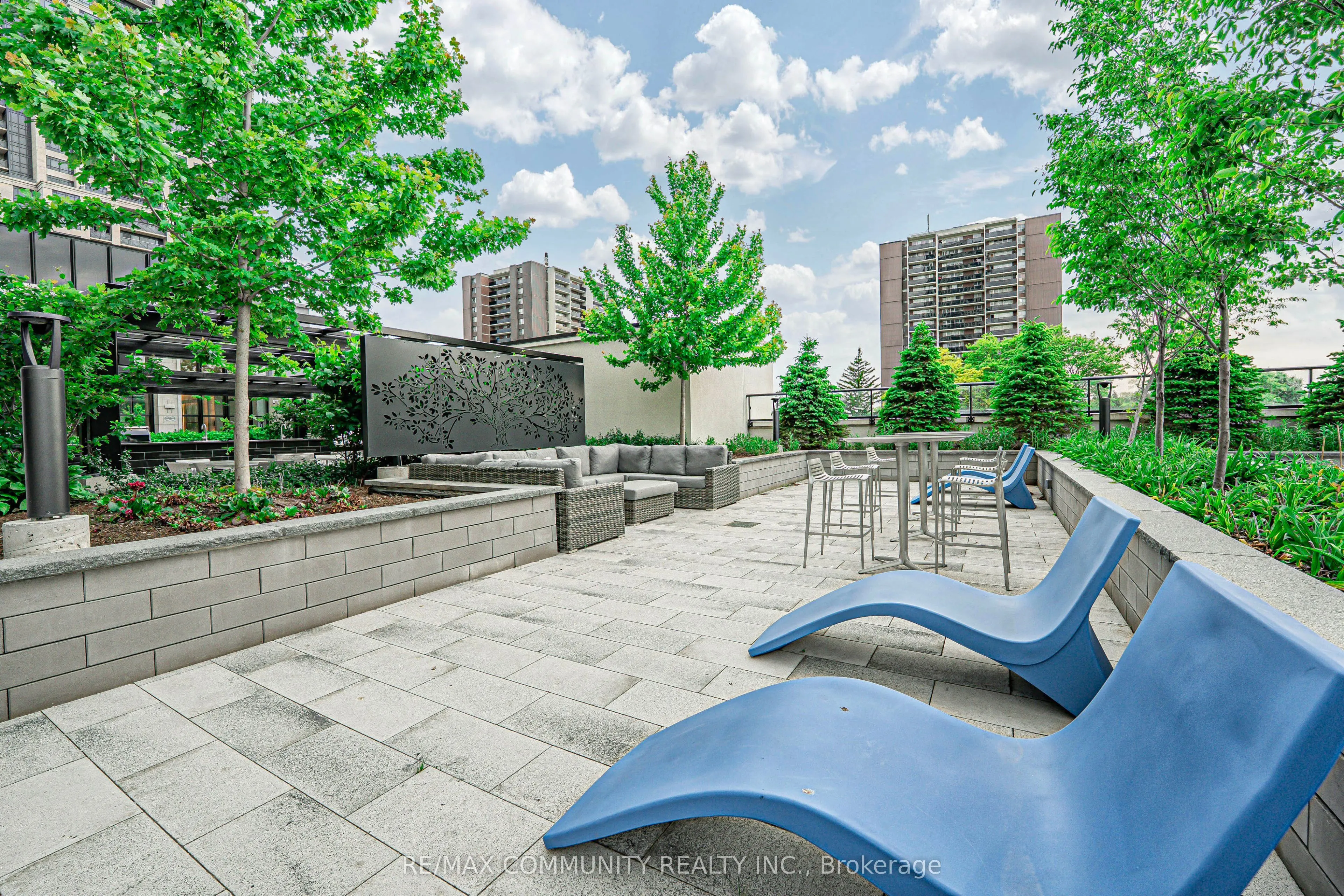 10 Eva Road, #2606