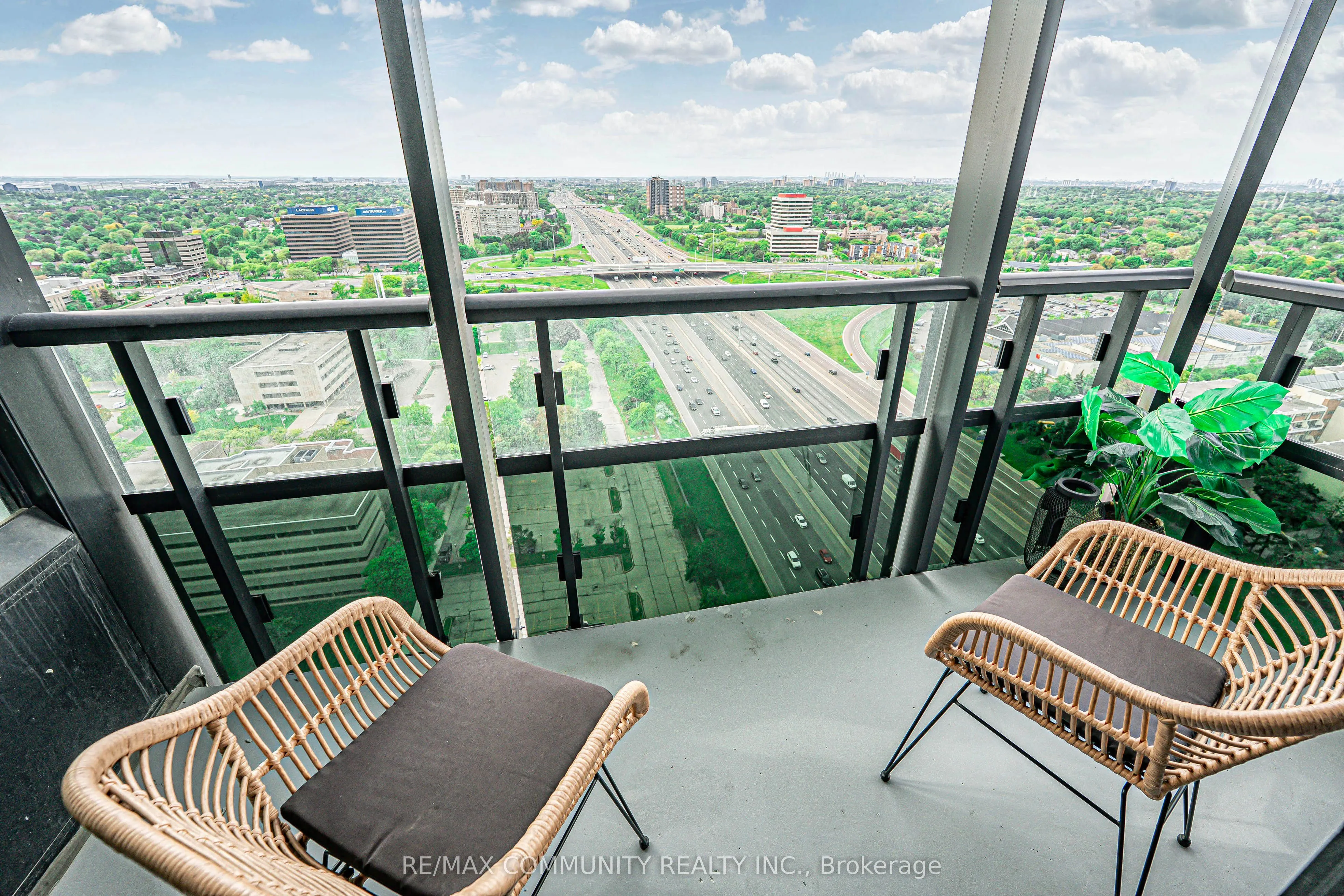 10 Eva Road, #2606