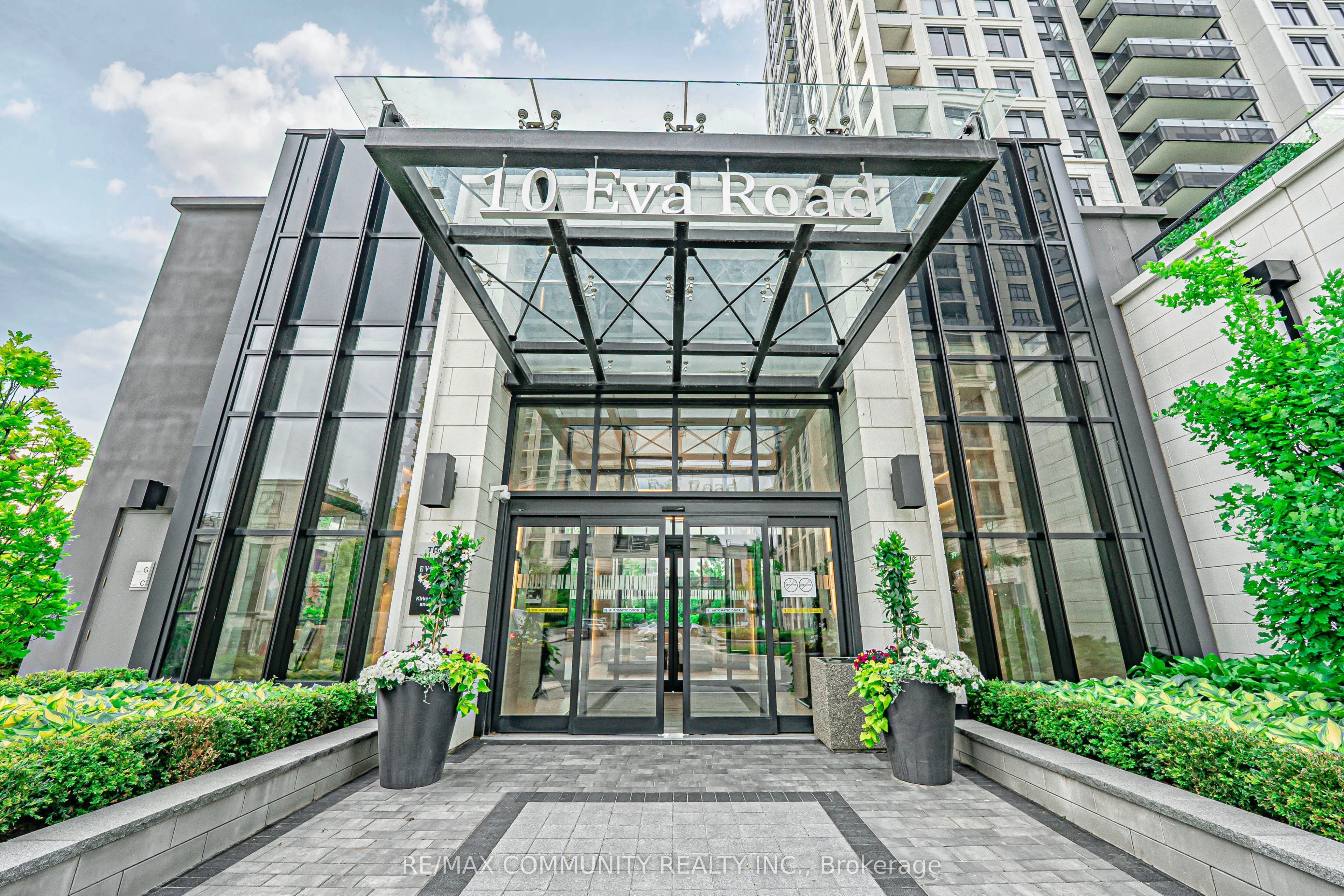 10 Eva Road, #2606