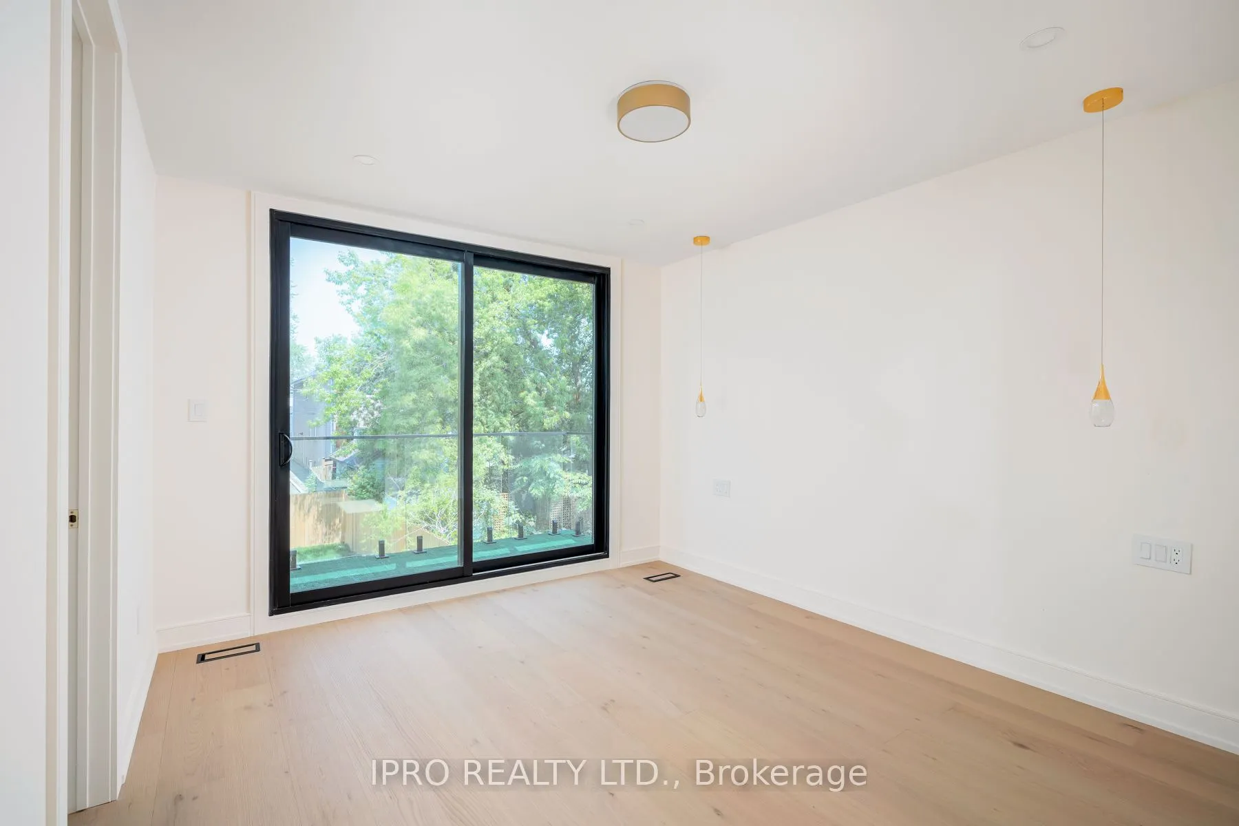 104 Newcastle Street