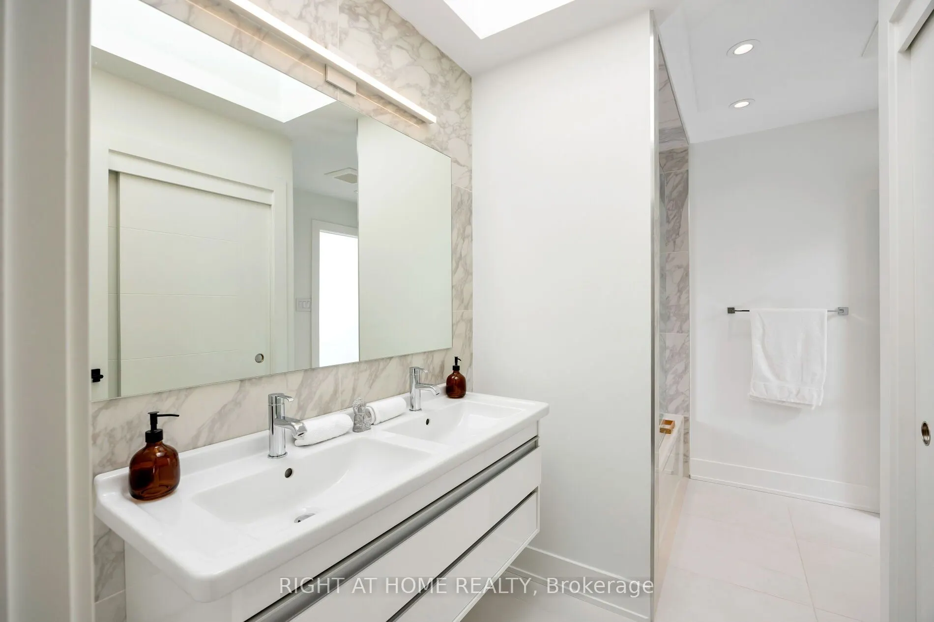 20 Budgell Terrace, #11