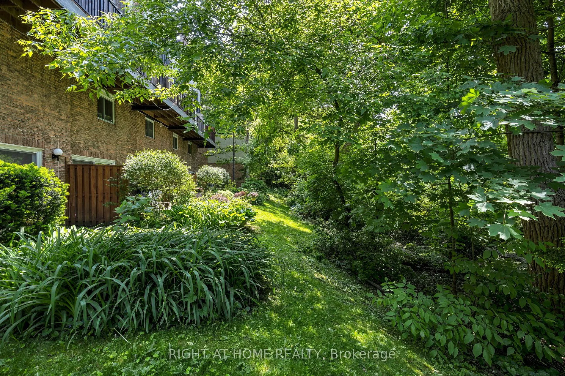 20 Budgell Terrace, #11