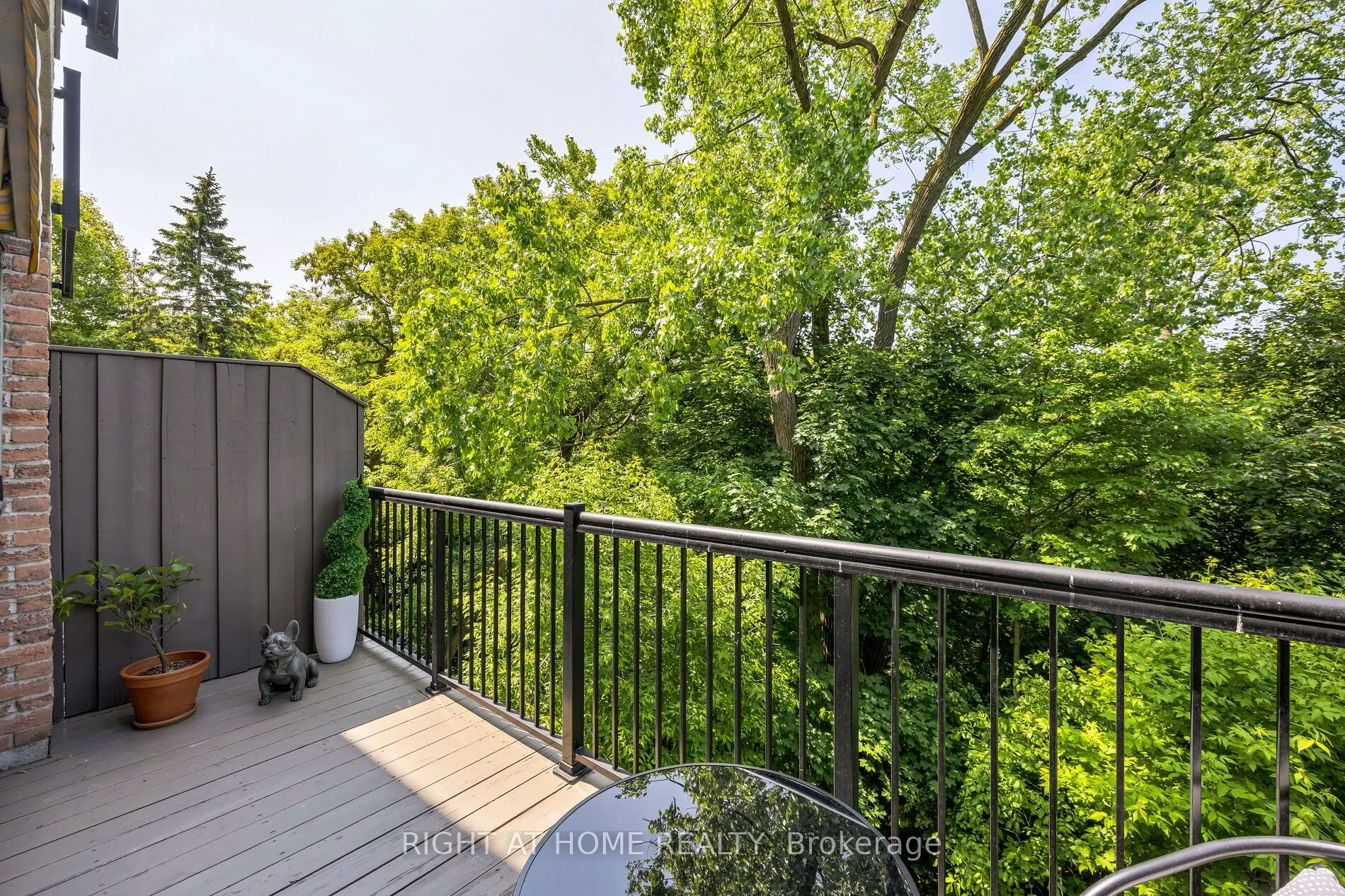 20 Budgell Terrace, #11