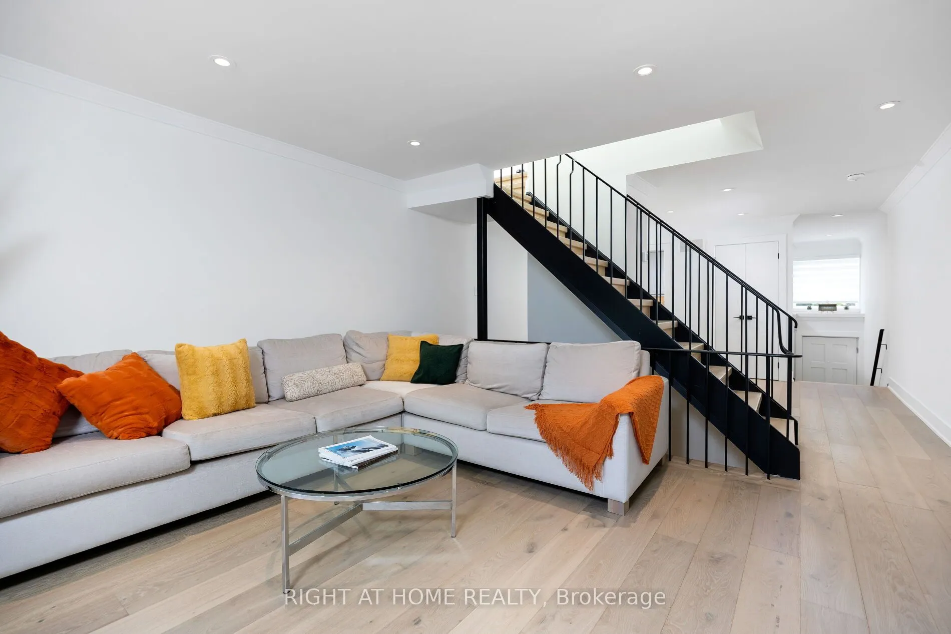 20 Budgell Terrace, #11