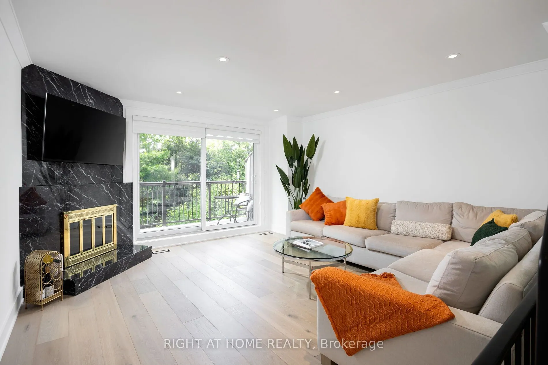 20 Budgell Terrace, #11