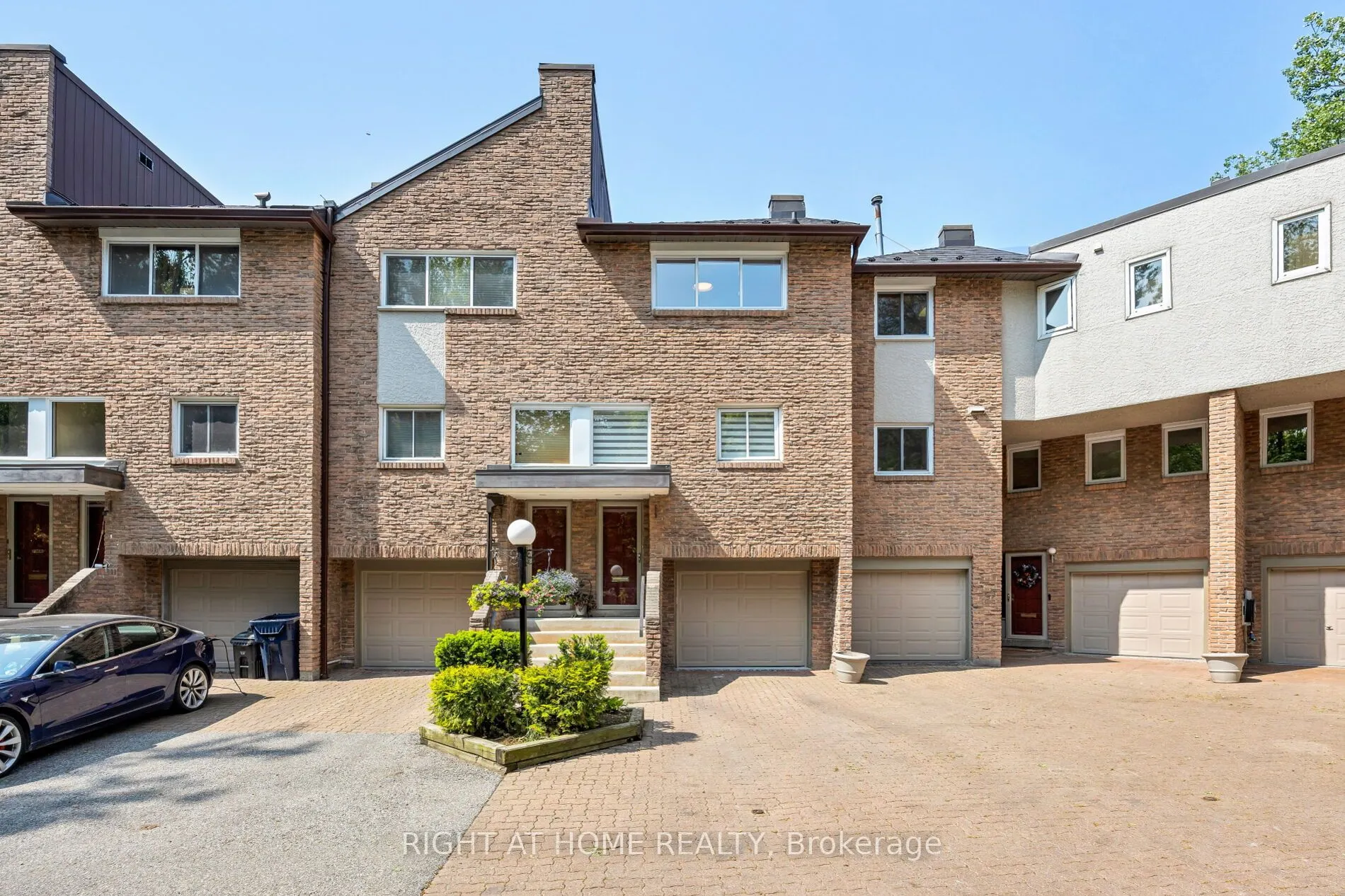 20 Budgell Terrace, #11