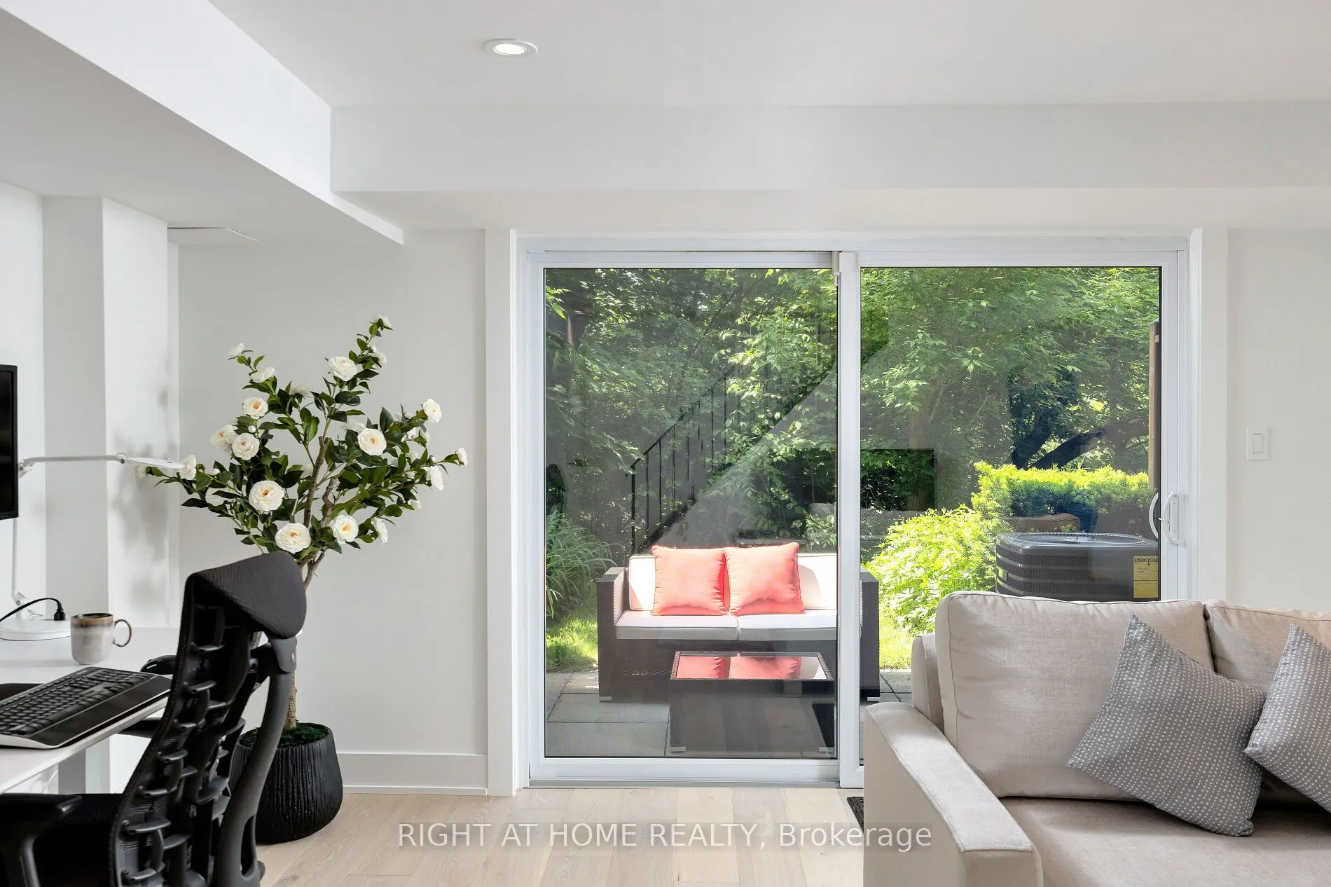 20 Budgell Terrace, #11