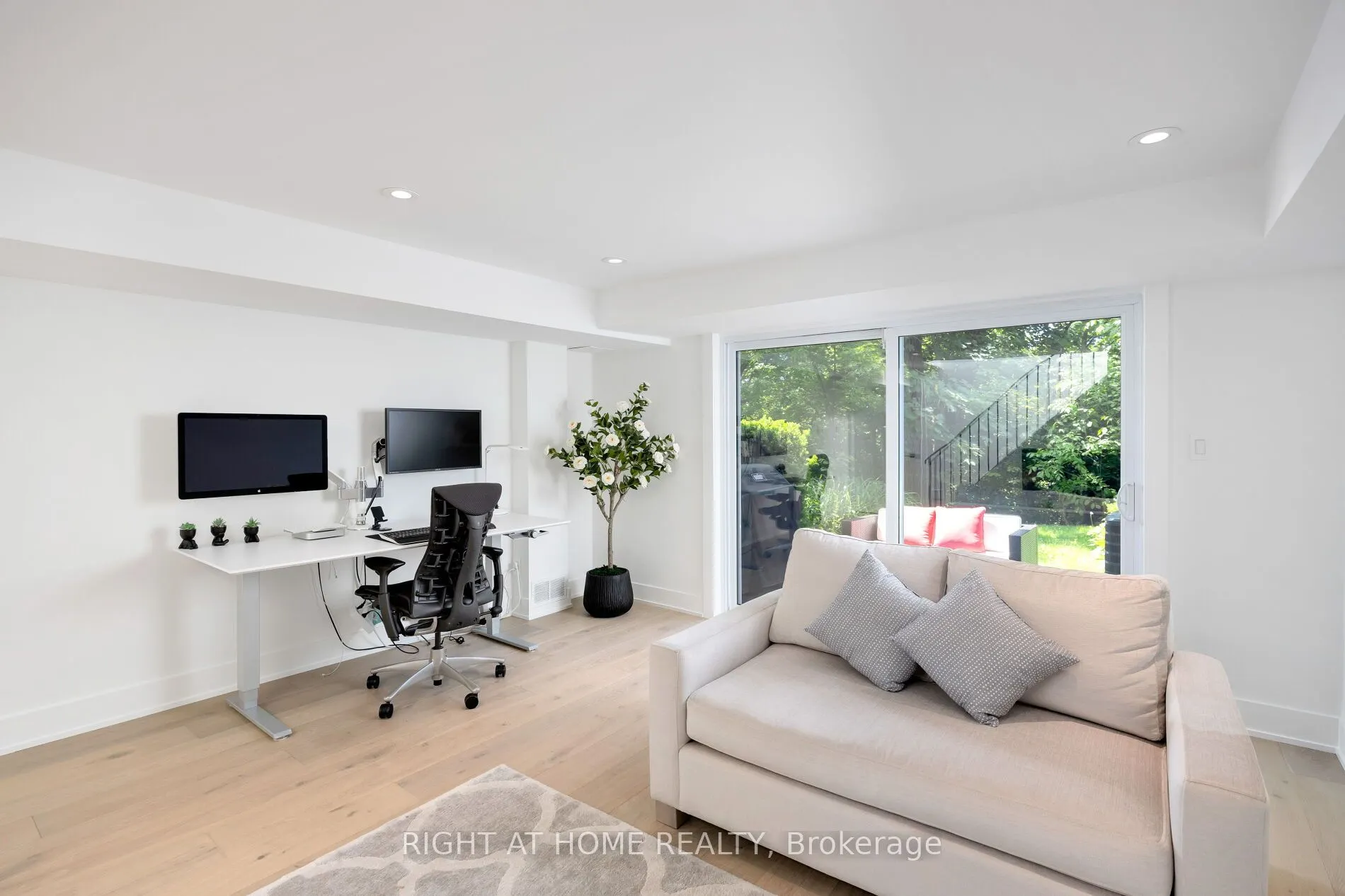 20 Budgell Terrace, #11