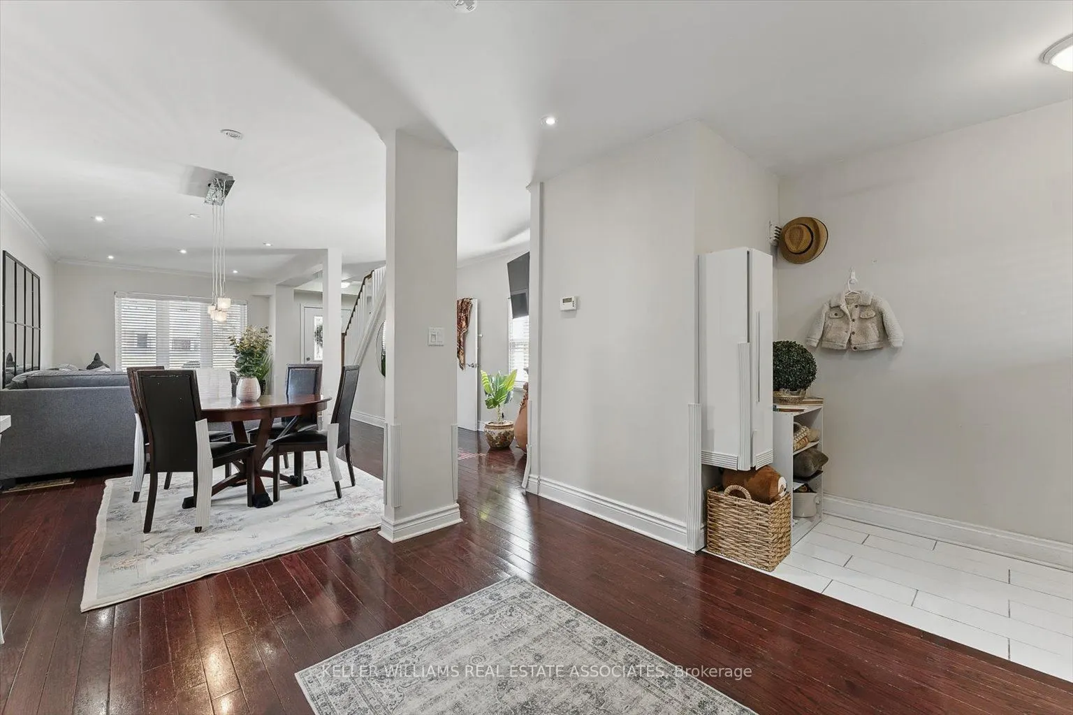 1106 Haig Boulevard