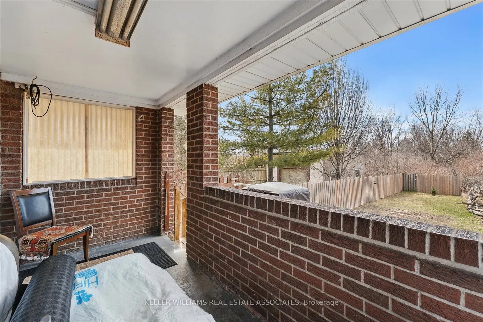 1106 Haig Boulevard