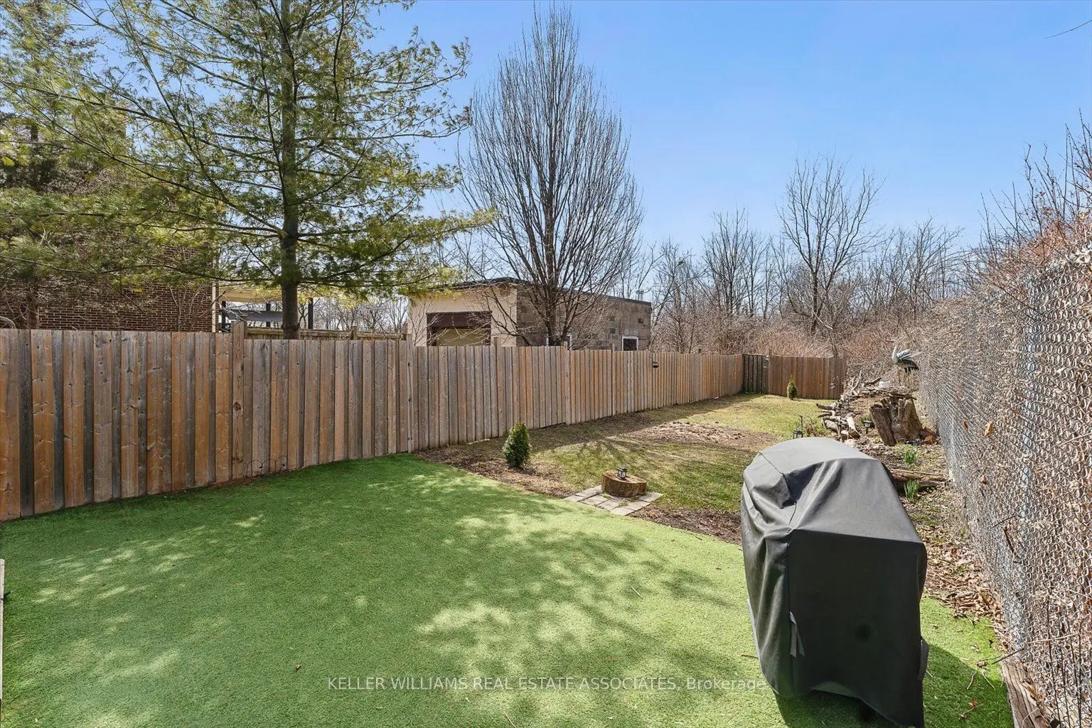 1106 Haig Boulevard