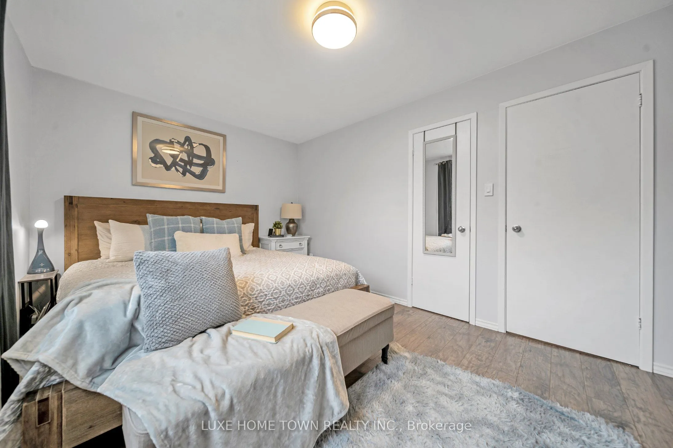 400 Mississauga Valley Boulevard #160