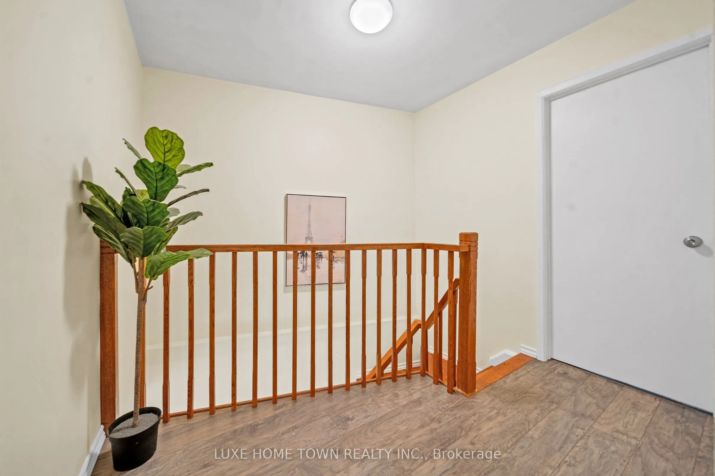 400 Mississauga Valley Boulevard #160