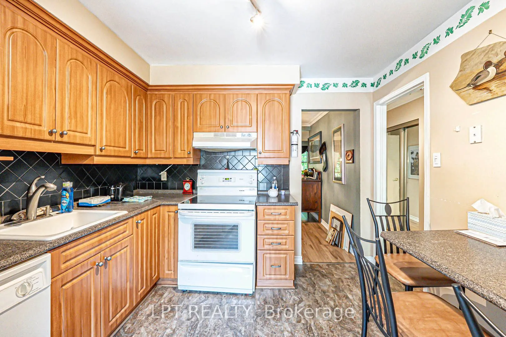2169 Mountain Grove Avenue, #7
