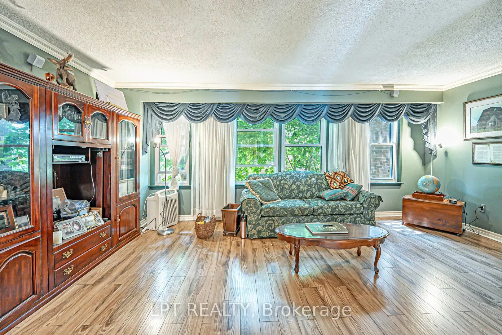 2169 Mountain Grove Avenue, #7