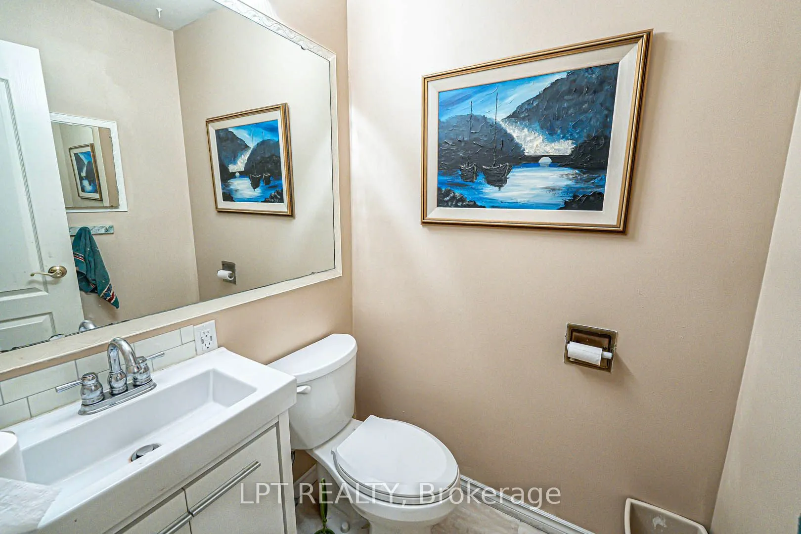 2169 Mountain Grove Avenue, #7