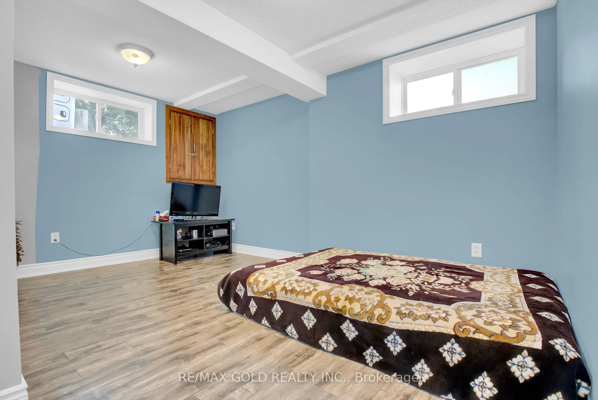 8182 Hornby Road