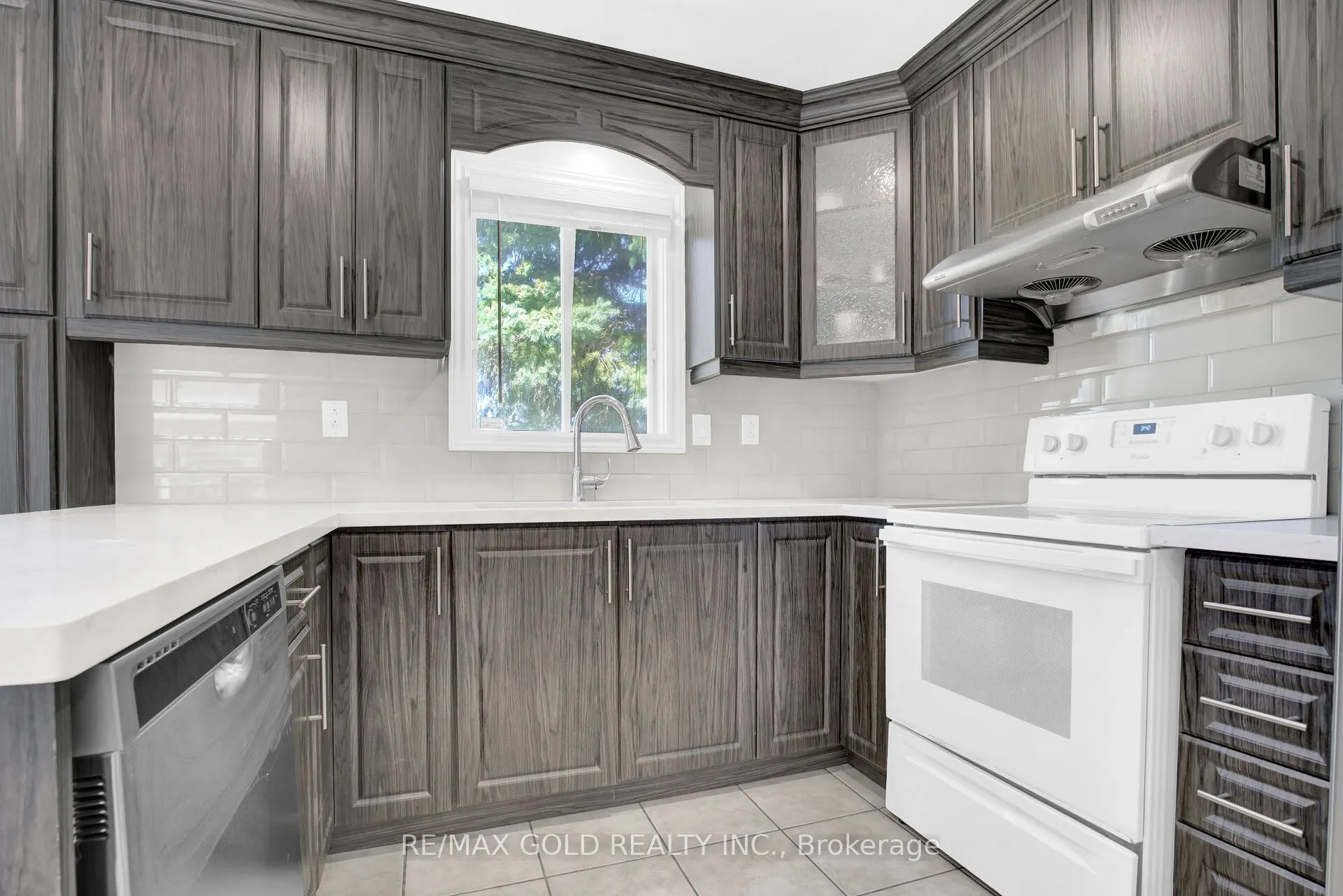 8182 Hornby Road