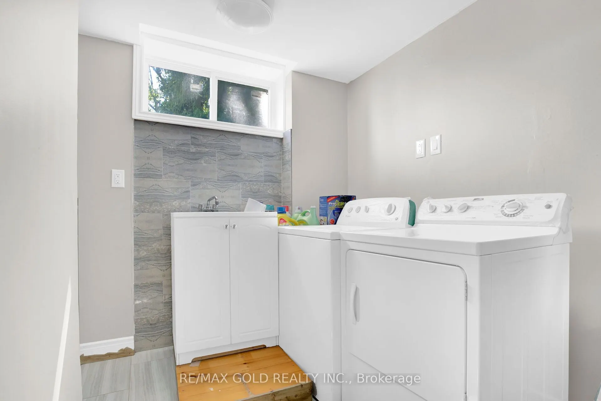 8182 Hornby Road