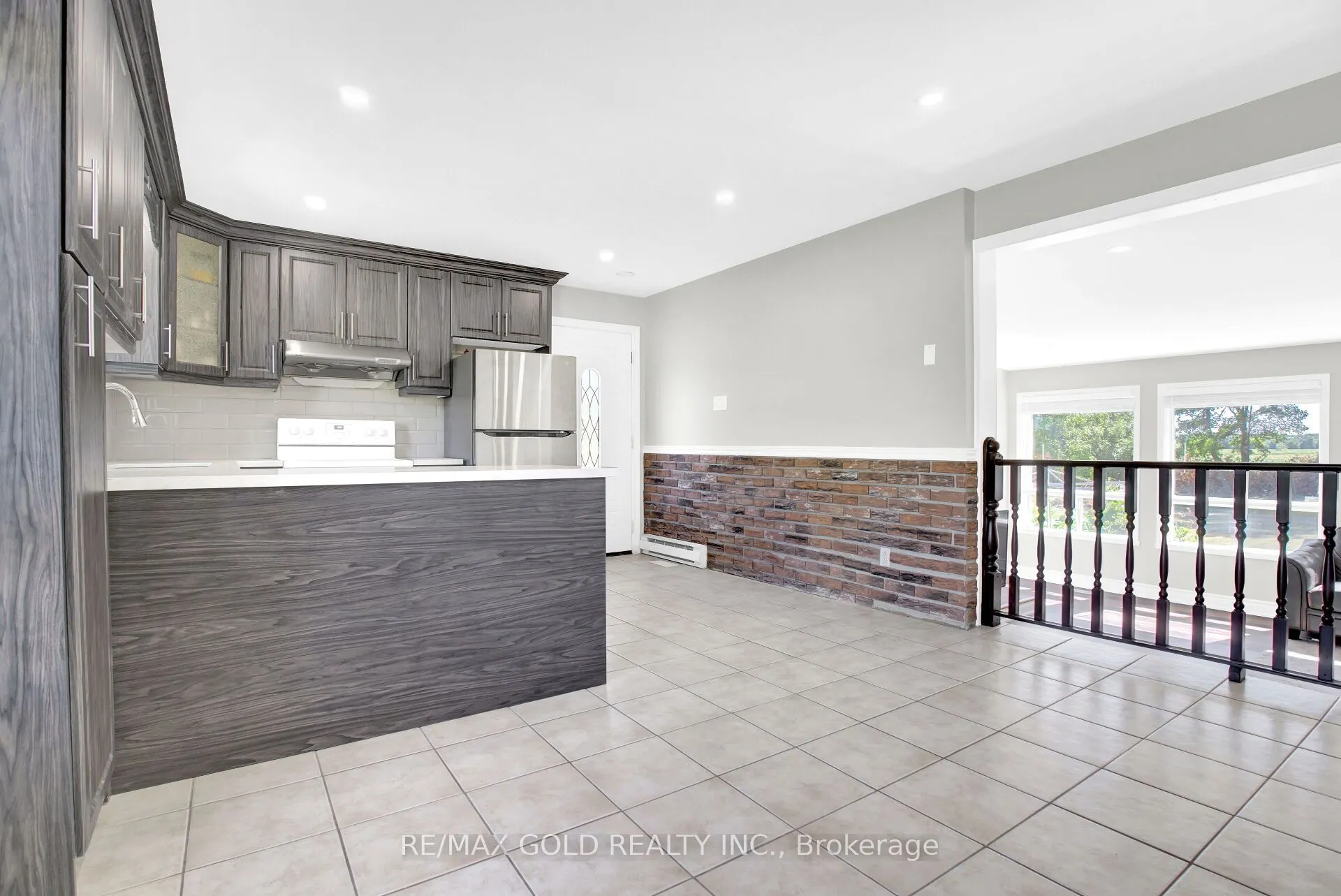 8182 Hornby Road