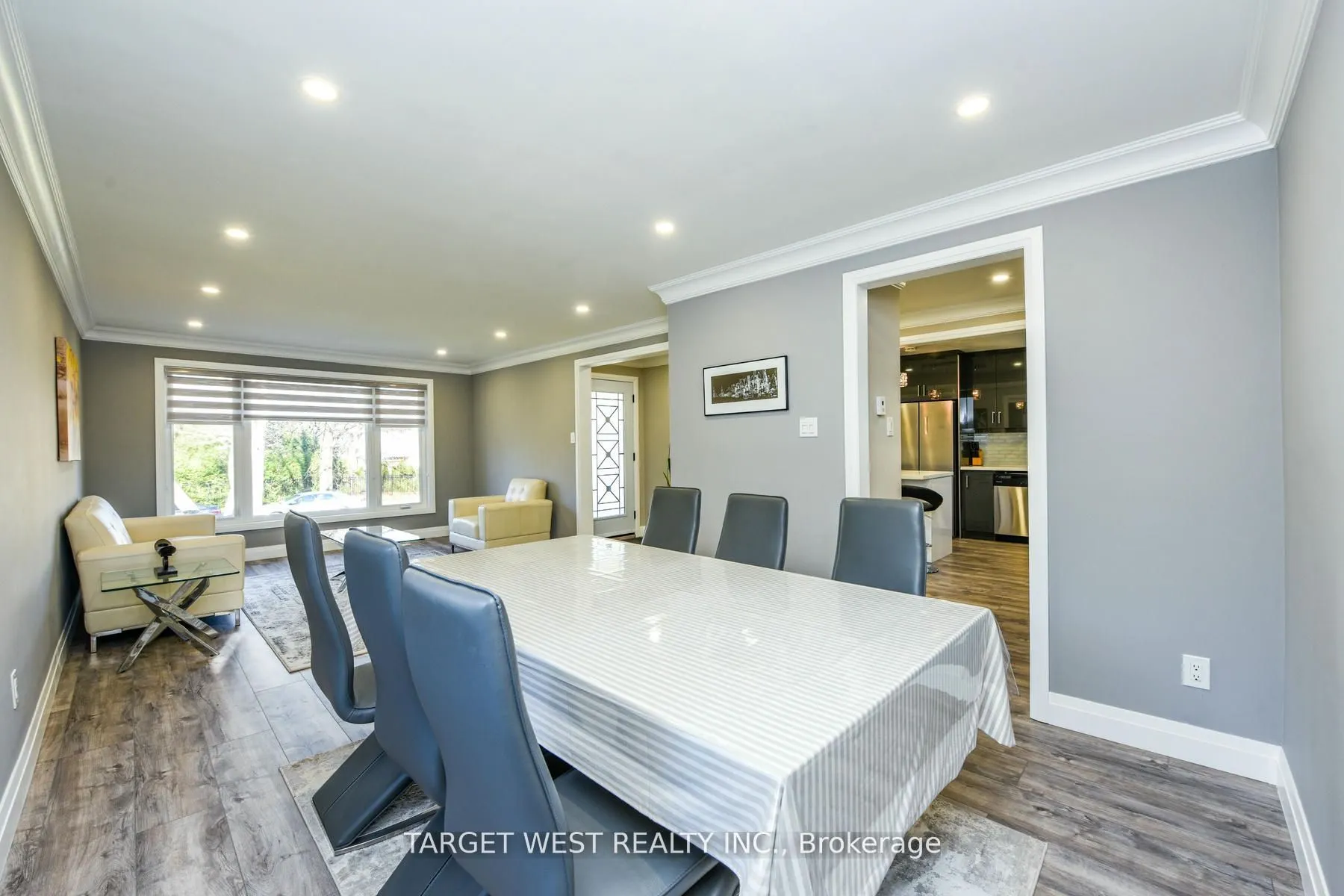 1443 Saginaw Crescent