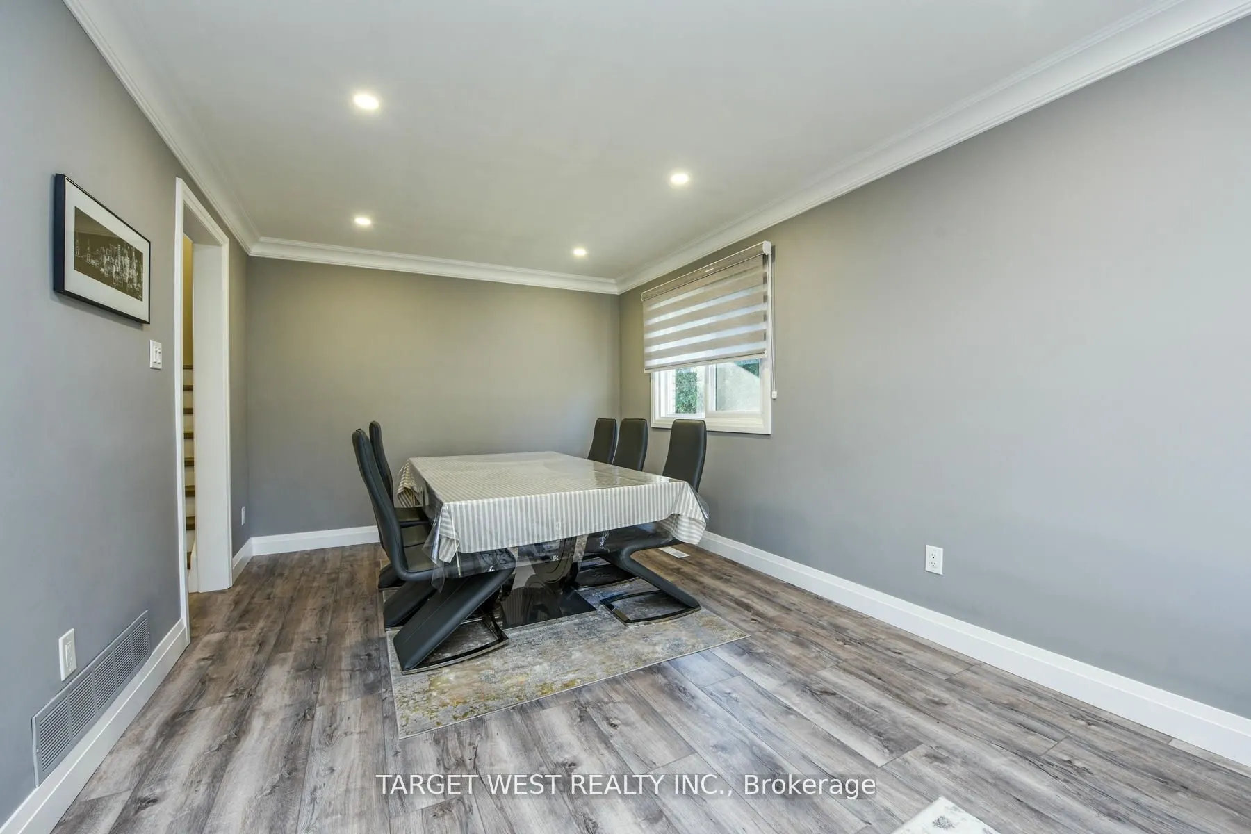 1443 Saginaw Crescent