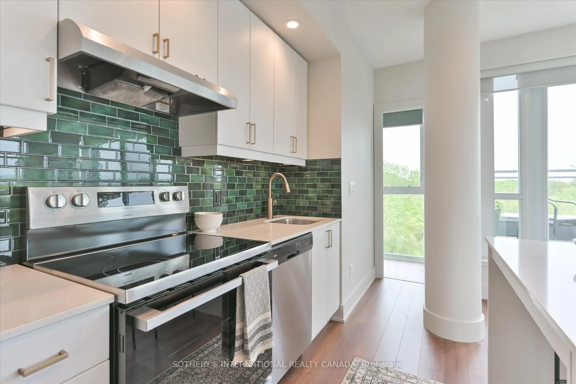 5260 Dundas Street, #410
