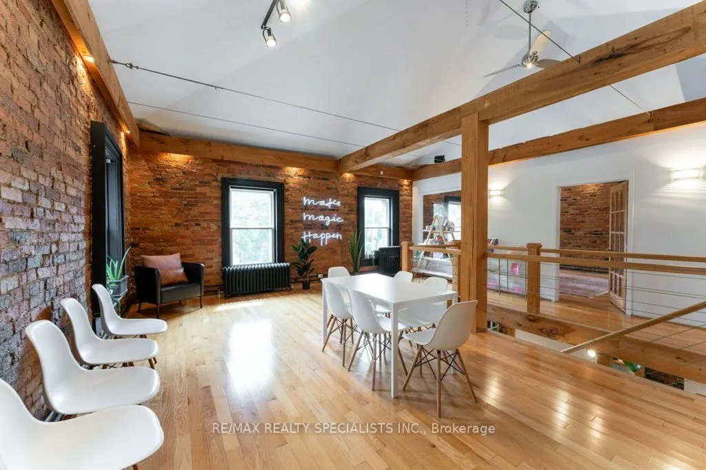 287 Queen Street S