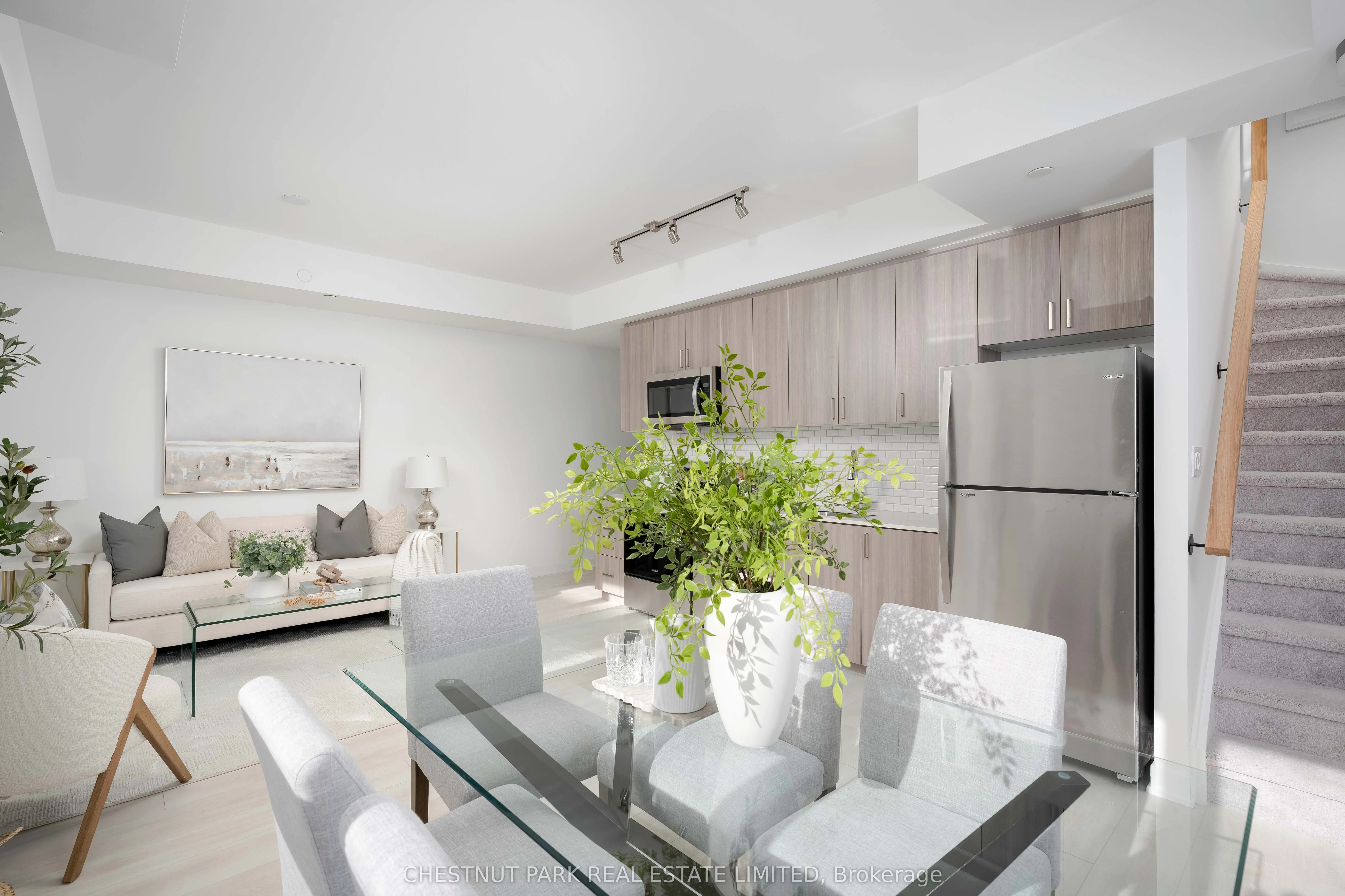 4045 Hickory Drive, #8