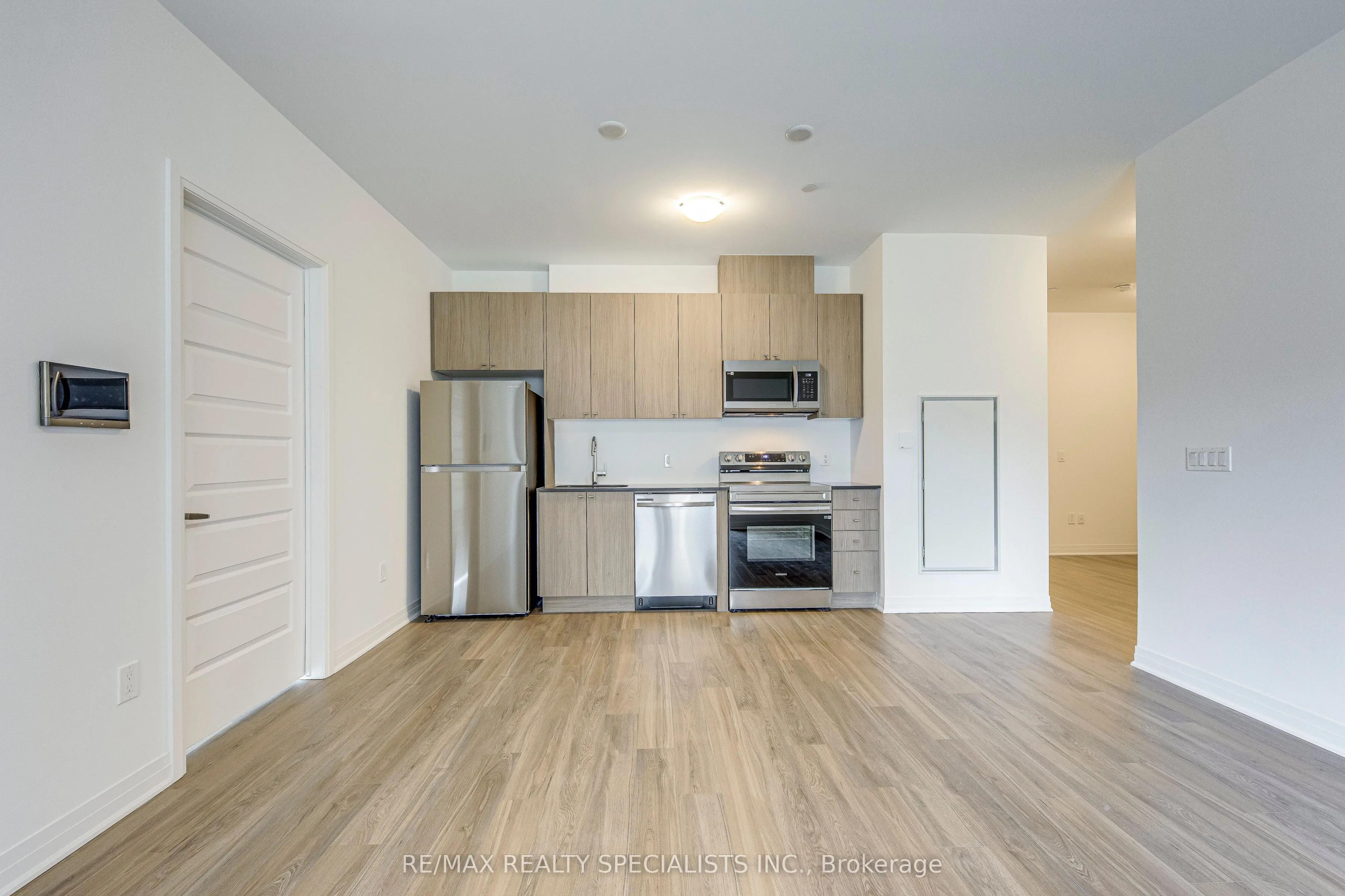 480 Gordon Krantz Avenue, #120