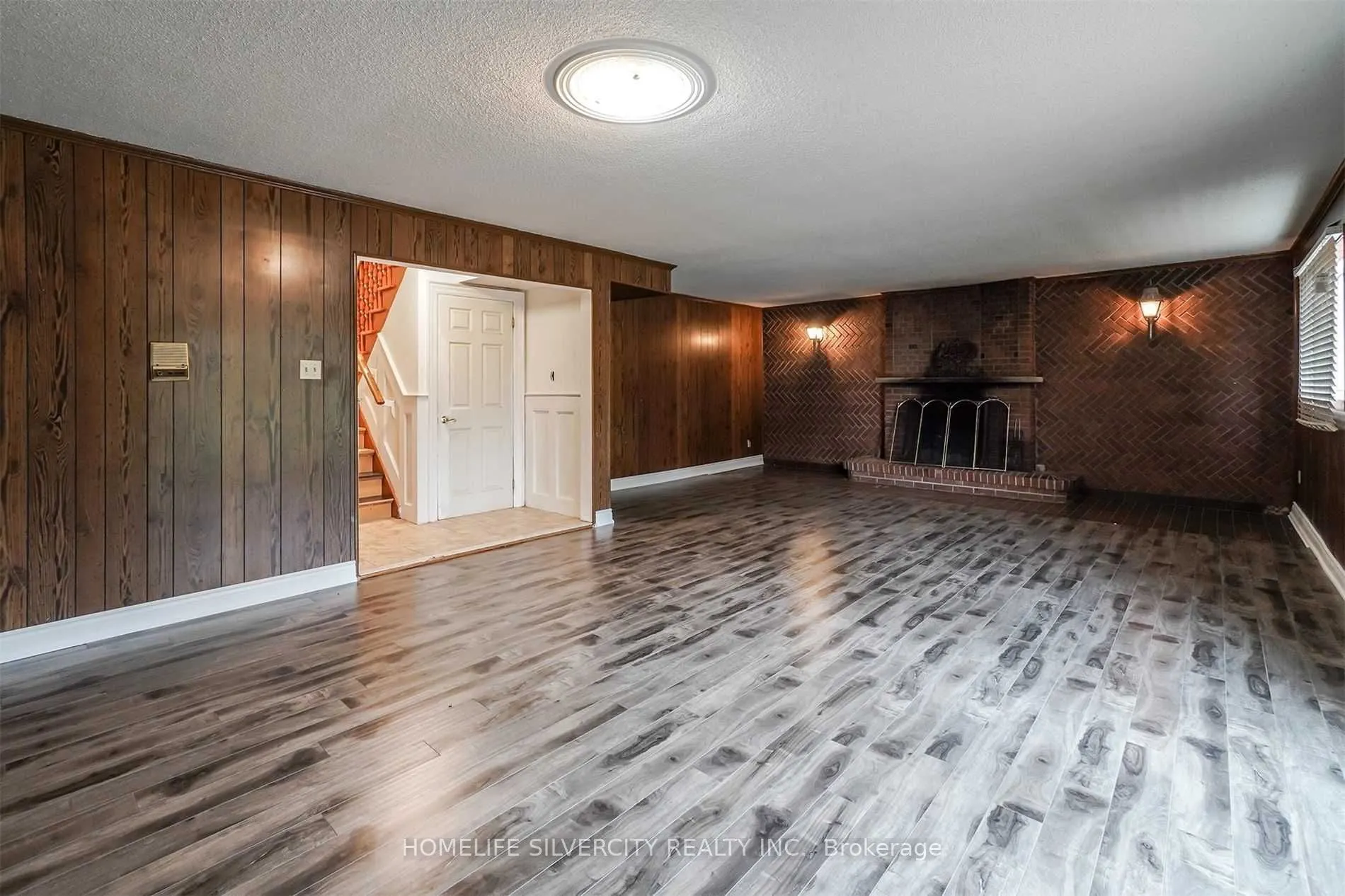 4395 Castlemore Road